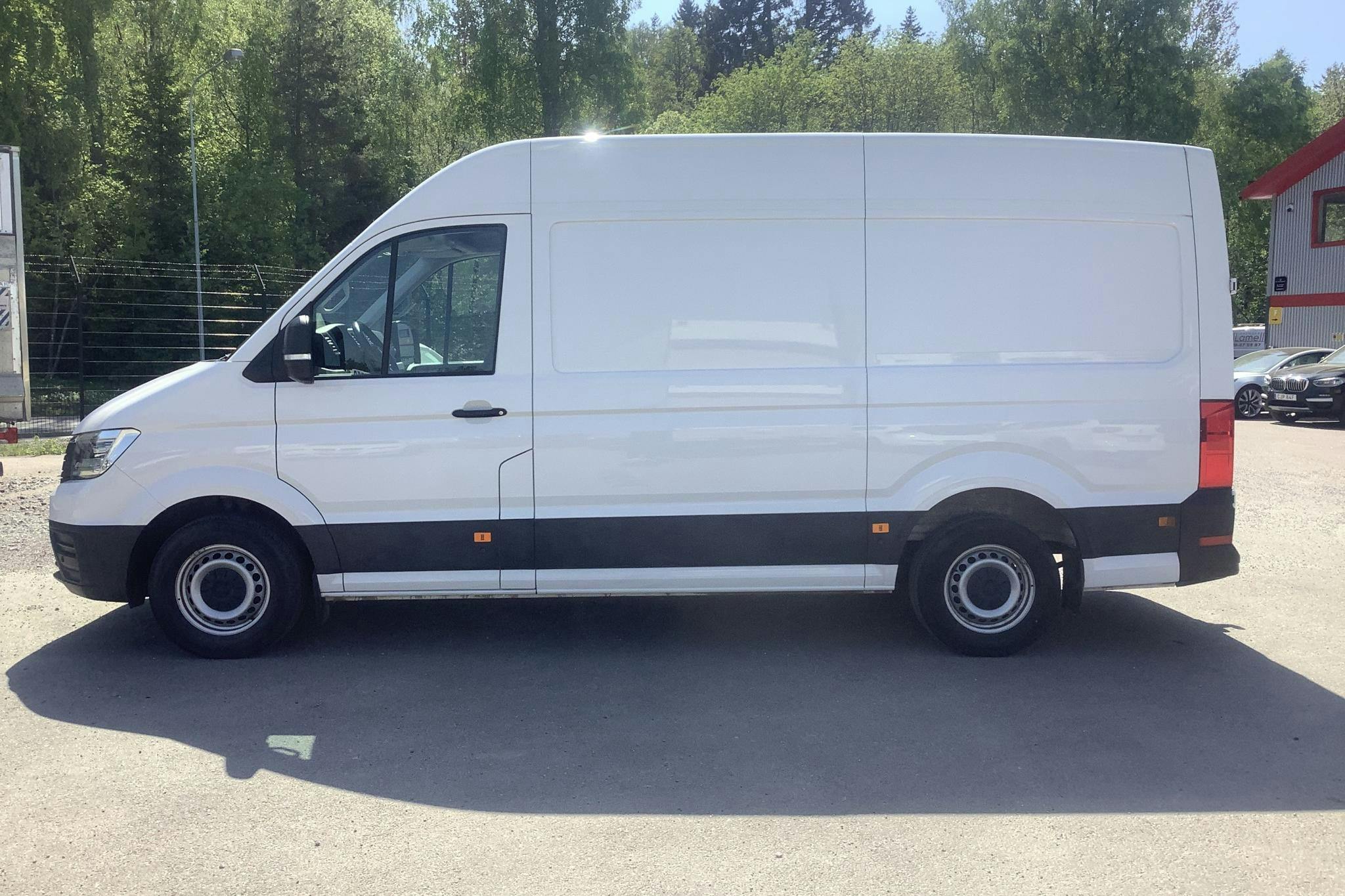 VW Crafter 35 2.0 TDI Skåp (177hk) - 4 403 mil - Manuell - vit - 2017