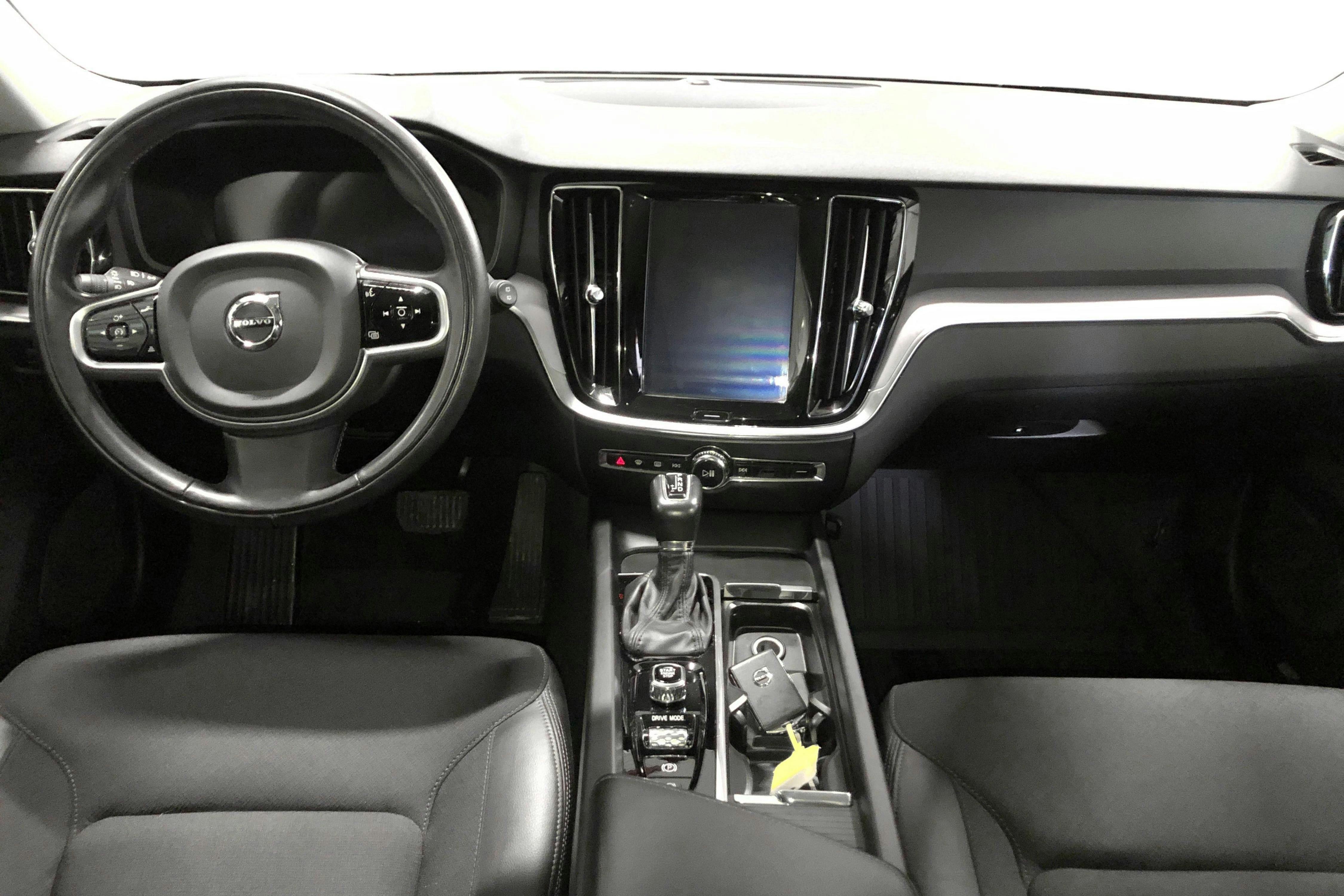 Volvo V60 D4 AWD (190hk) - 176 950 km - Automatic - gray - 2019