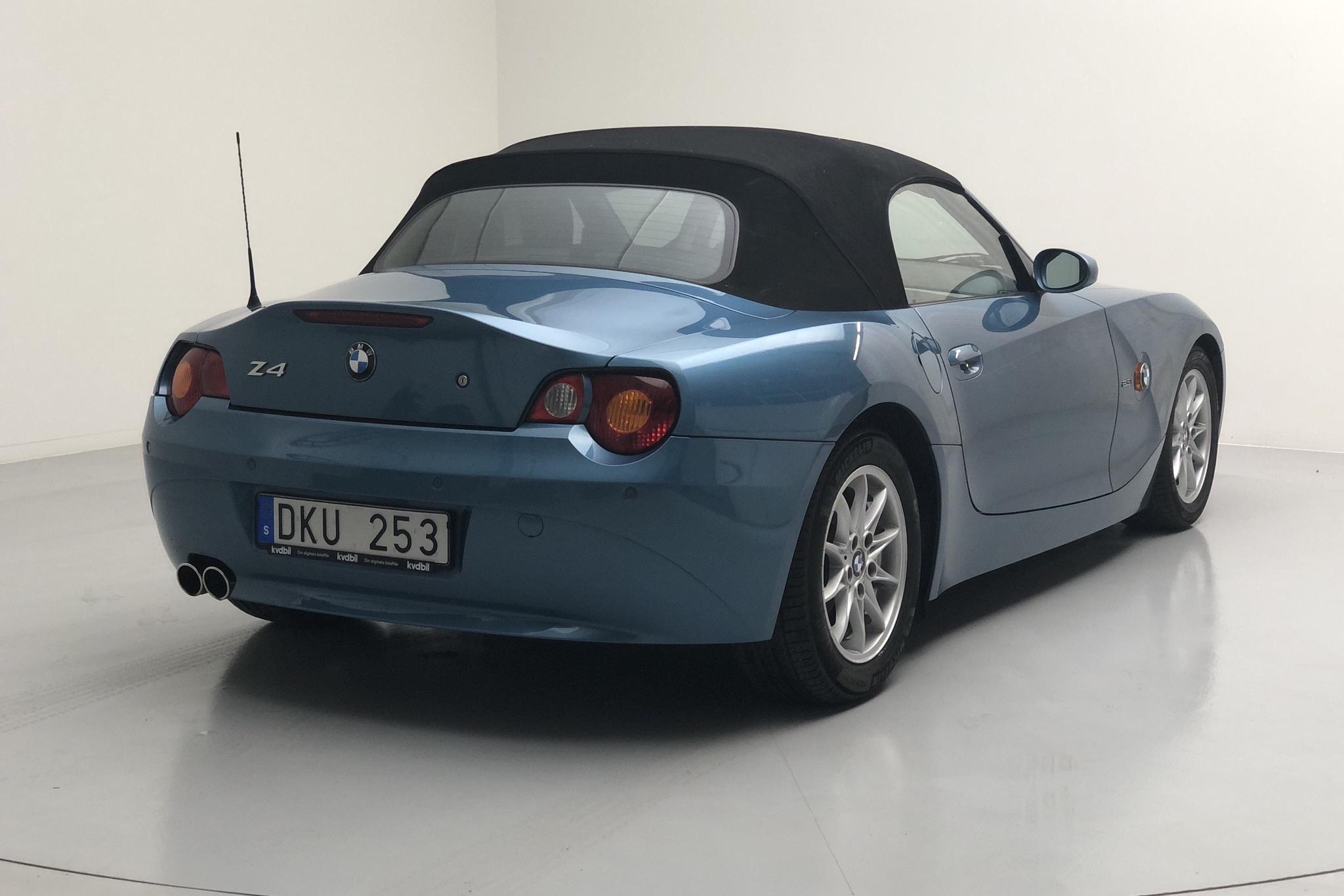 BMW Z4 2.5i Roadster (192hk) - 13 552 mil - Manuell - Light Blue - 2004