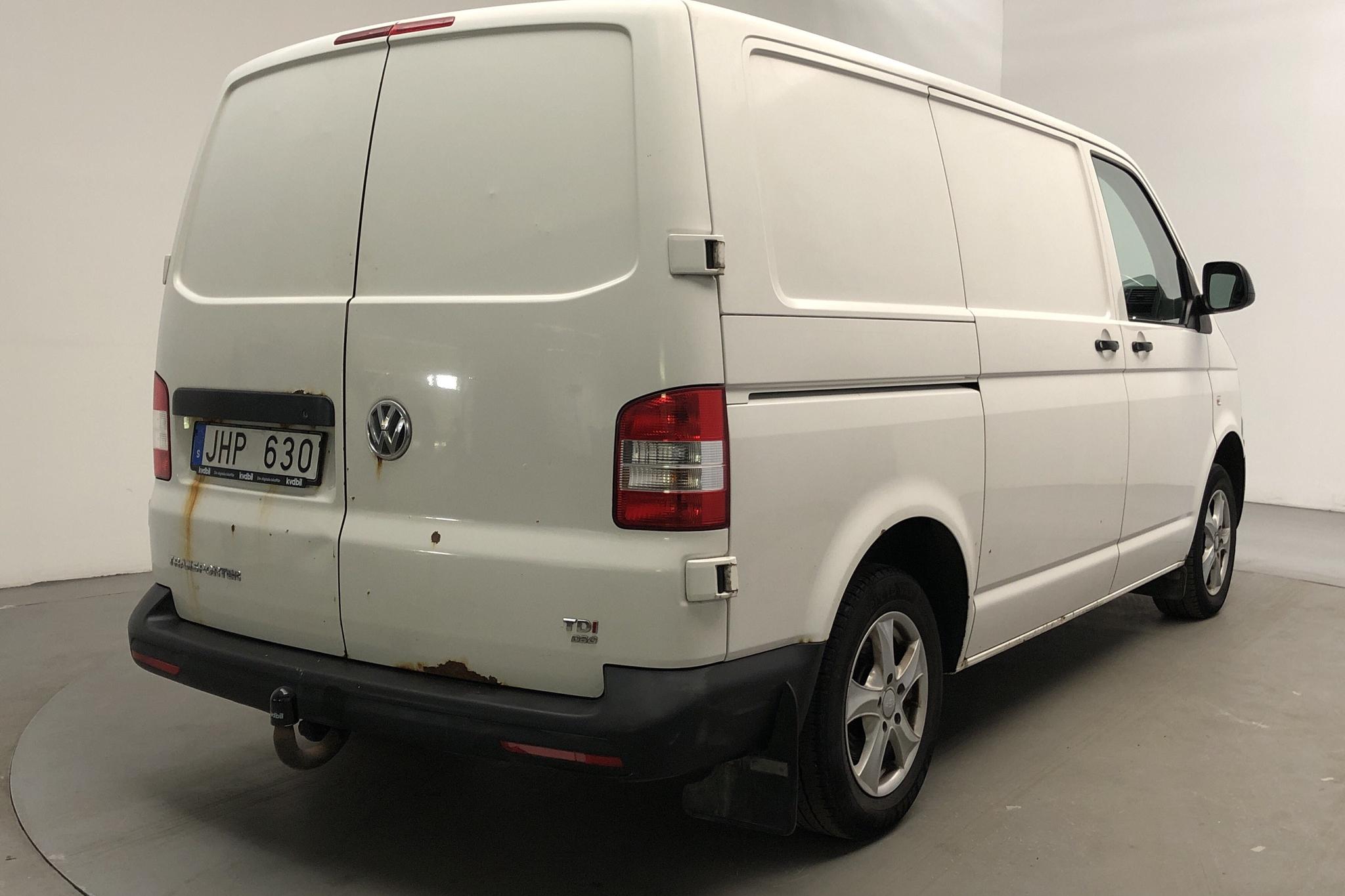 VW Transporter T5 2.0 TDI (140hk) - 196 550 km - Automatic - white - 2014