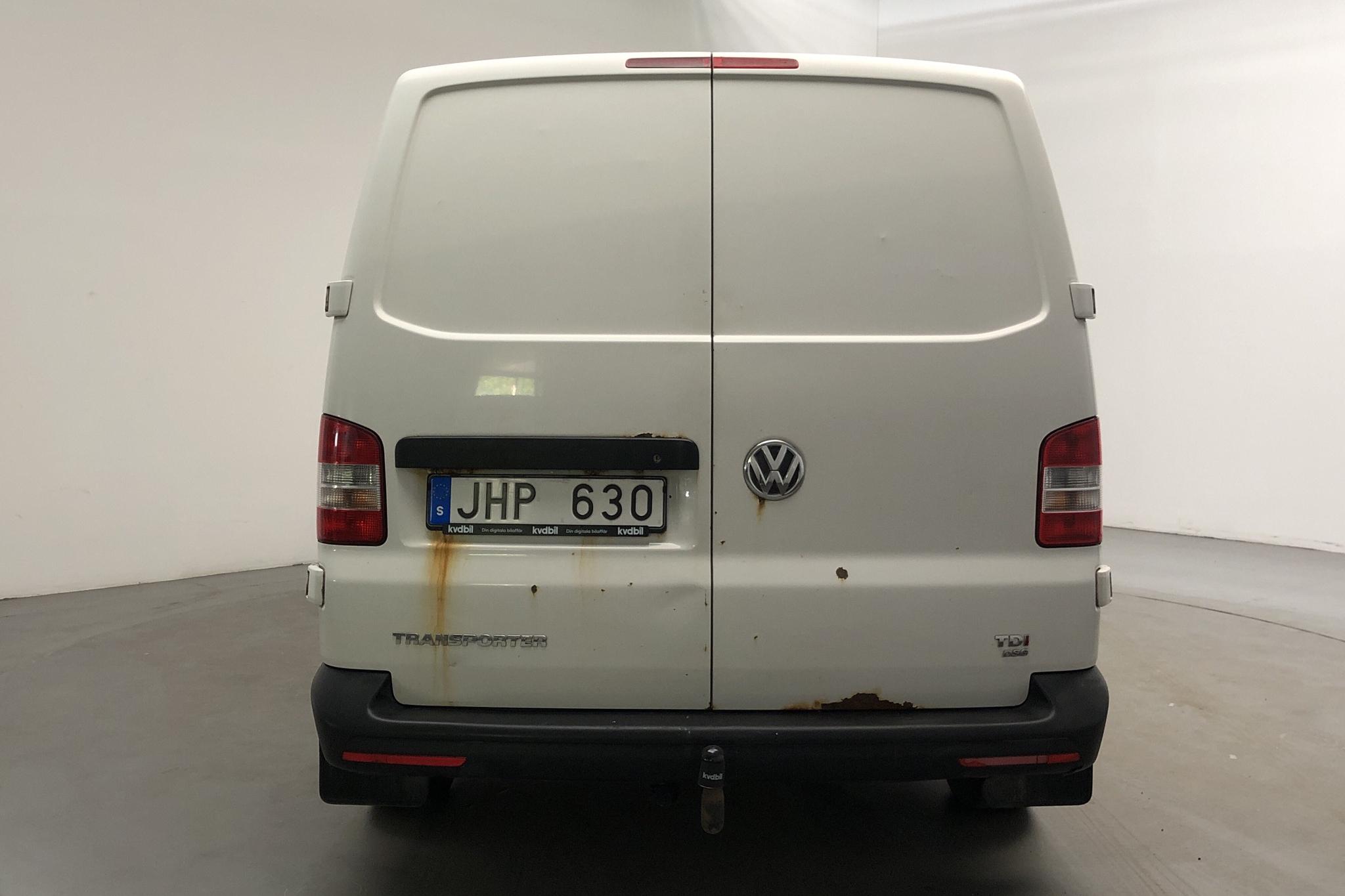VW Transporter T5 2.0 TDI (140hk) - 19 655 mil - Automat - vit - 2014