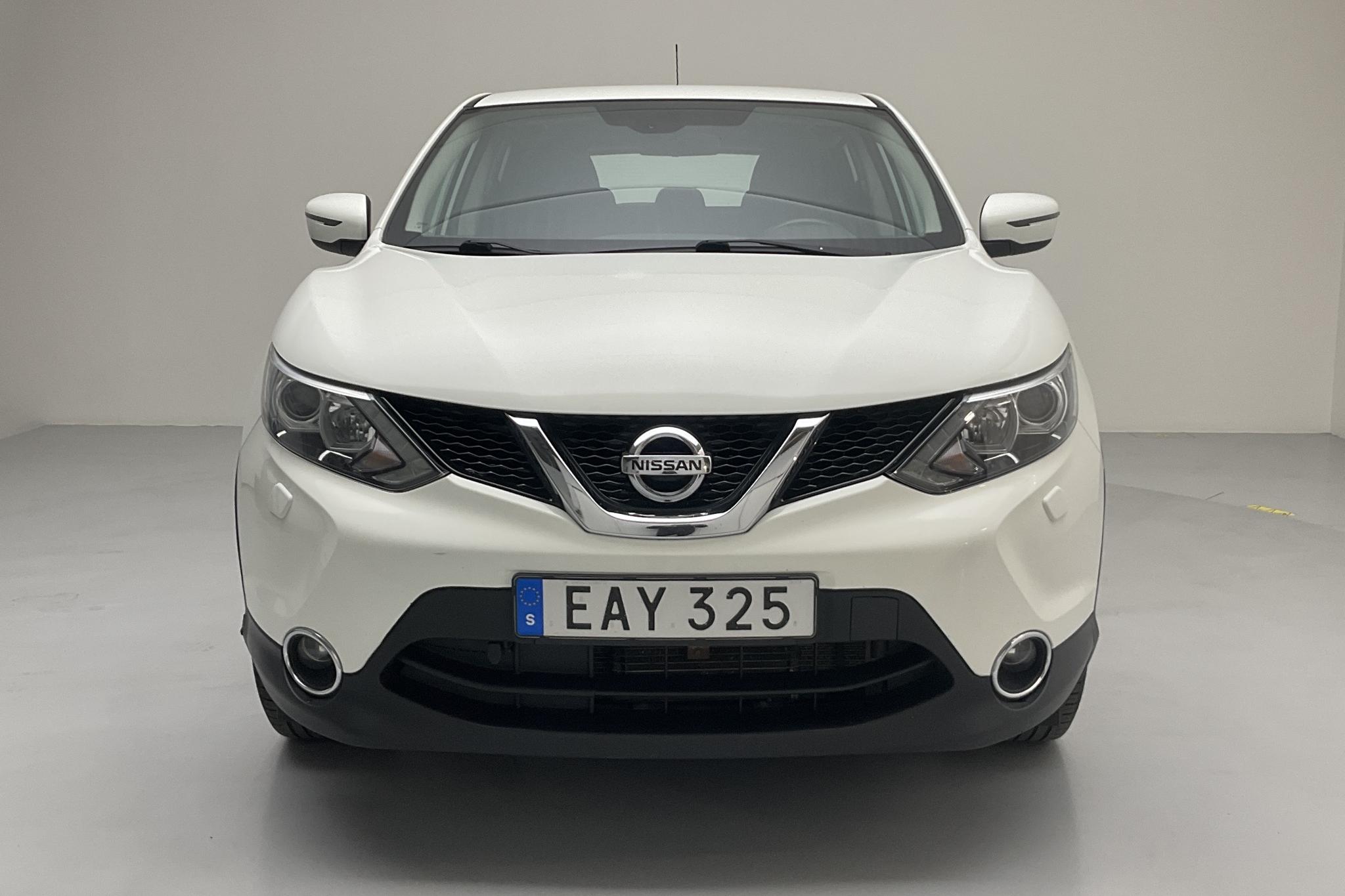 Nissan Qashqai 1.2 (115hk) - 134 160 km - Automatic - white - 2015