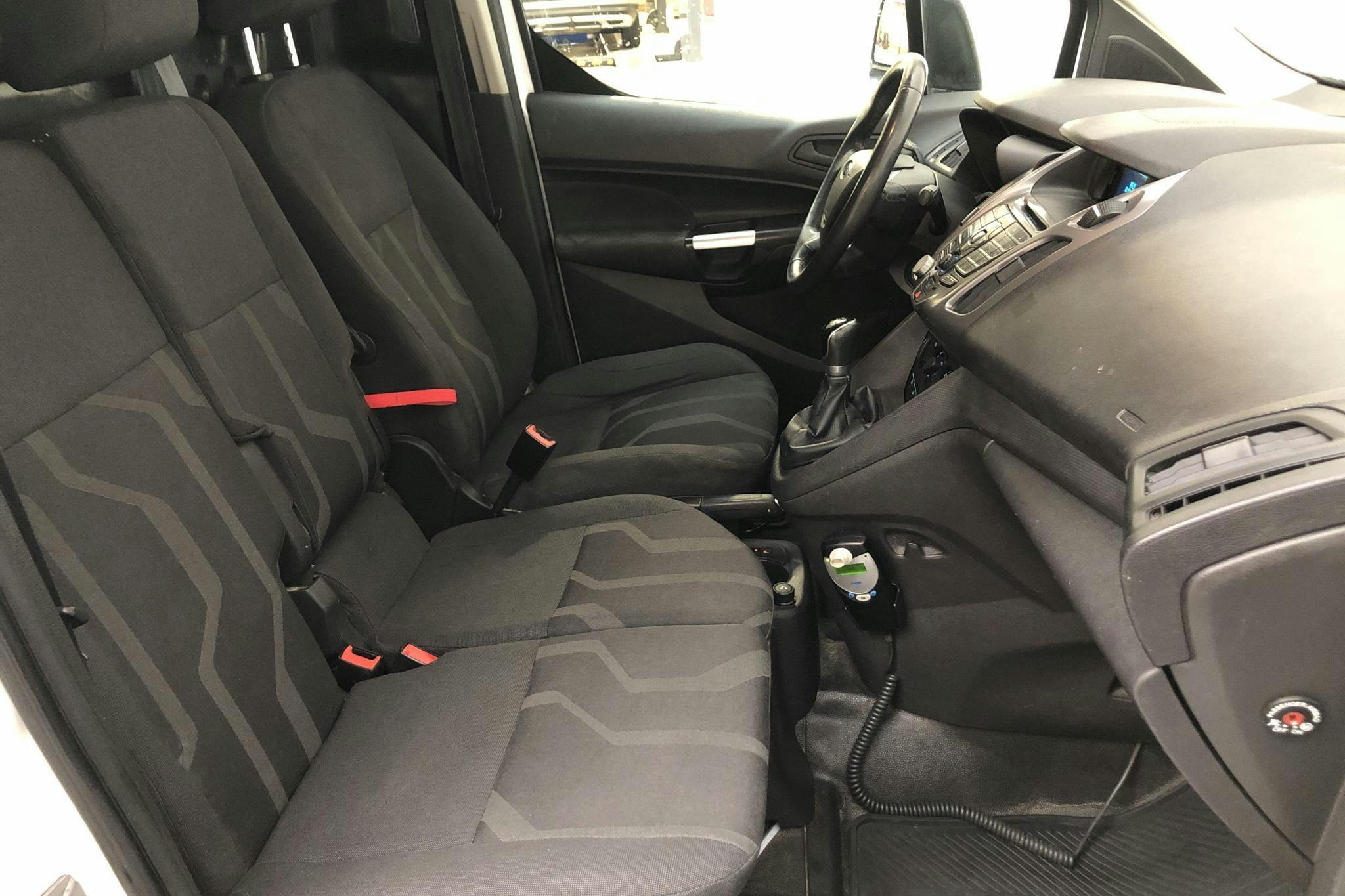 Ford Transit Connect 1.6 TDCi (95hk) - 15 468 mil - Manuell - vit - 2014