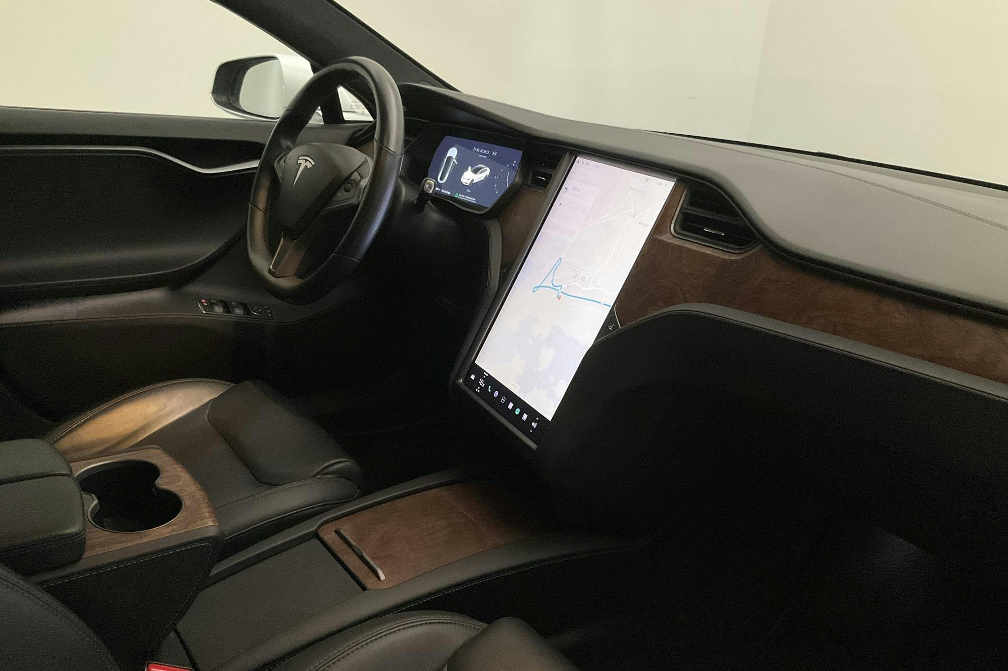 Tesla Model S Long Range AWD - 6 173 mil - Automat - vit - 2020
