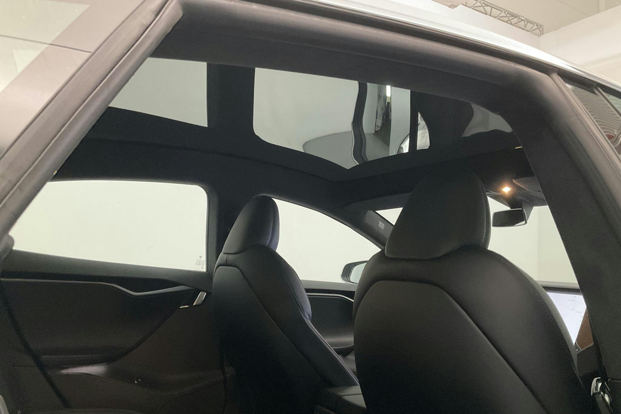 Tesla Model S Long Range AWD - 6 173 mil - Automat - vit - 2020