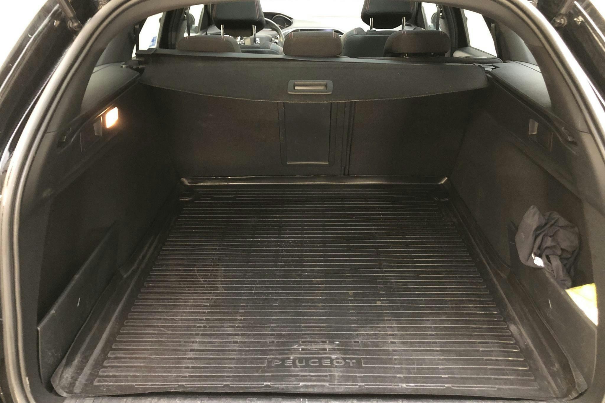 Peugeot 308 SW BlueHDi (130hk) - 85 570 km - Automatic - black - 2020