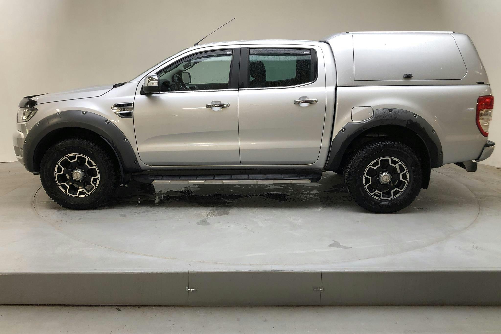 Ford Ranger 3.2 TDCi 4WD (200hk) - 13 549 mil - Automat - grå - 2017