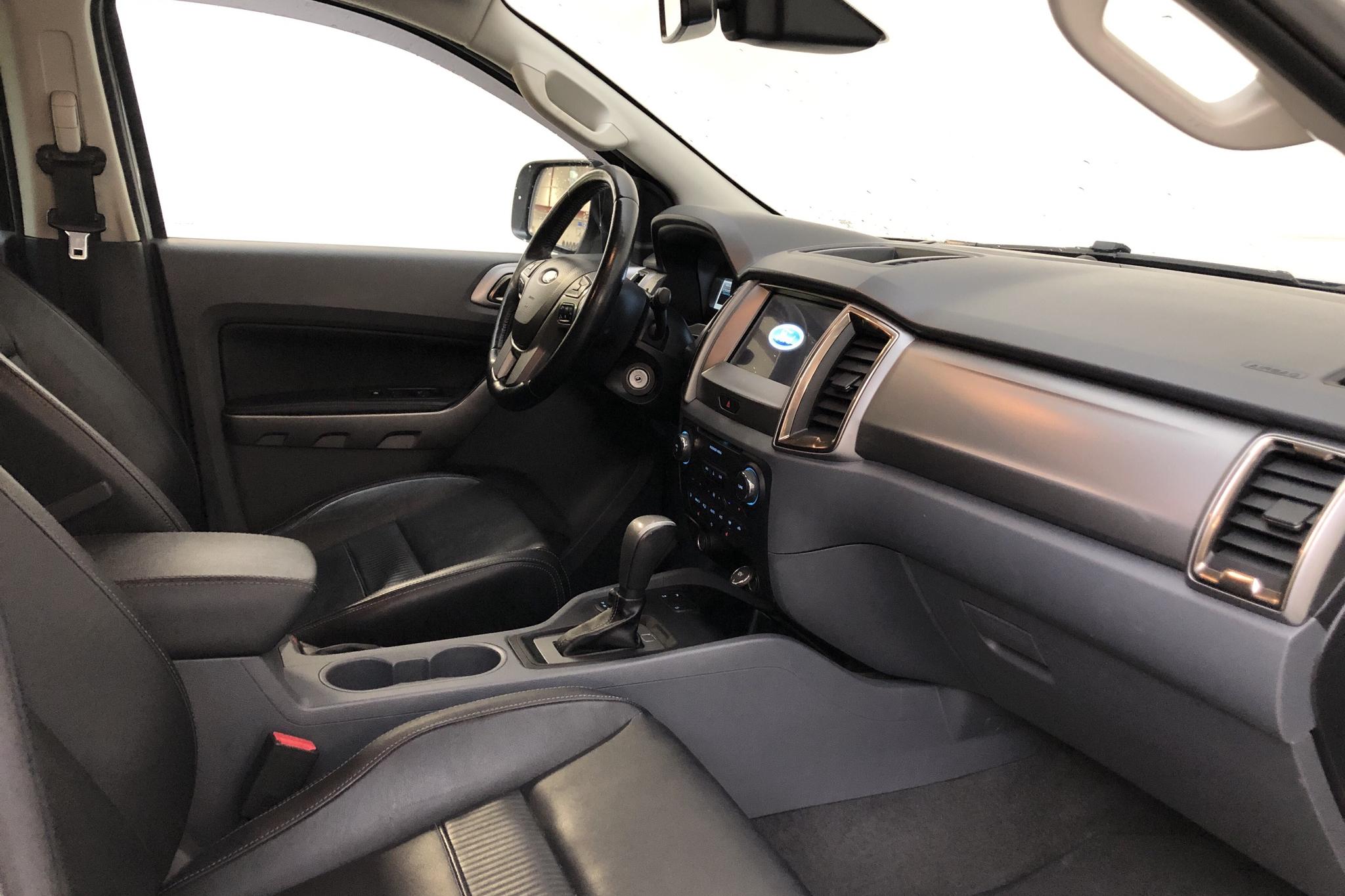 Ford Ranger 3.2 TDCi 4WD (200hk) - 13 549 mil - Automat - grå - 2017