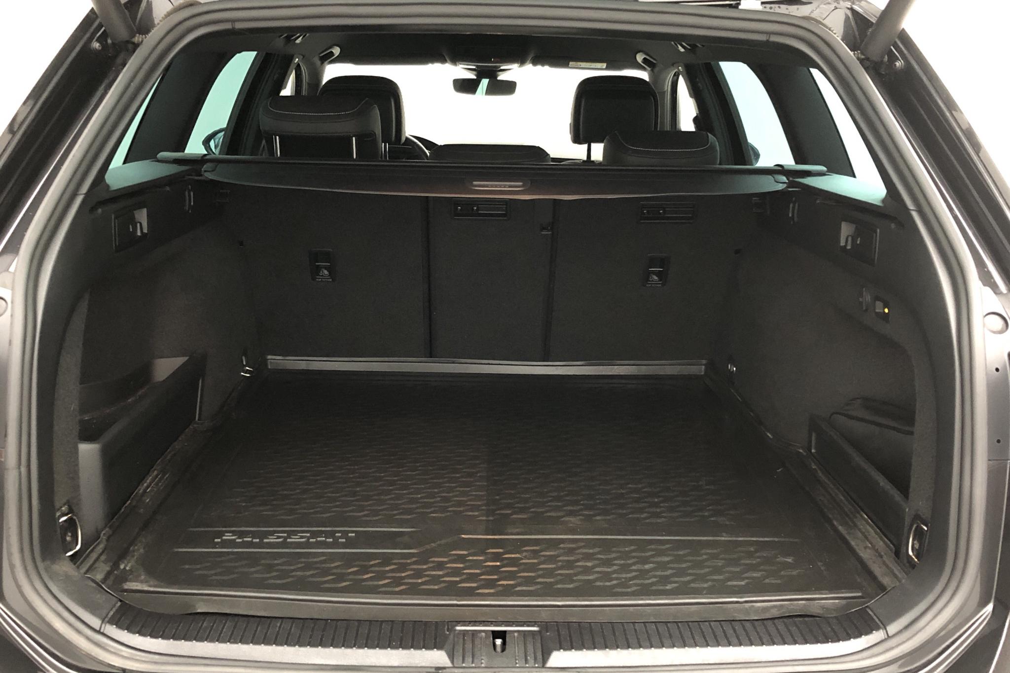 VW Passat 1.4 GTE Sportscombi (218hk) - 3 186 mil - Automat - Dark Grey - 2020
