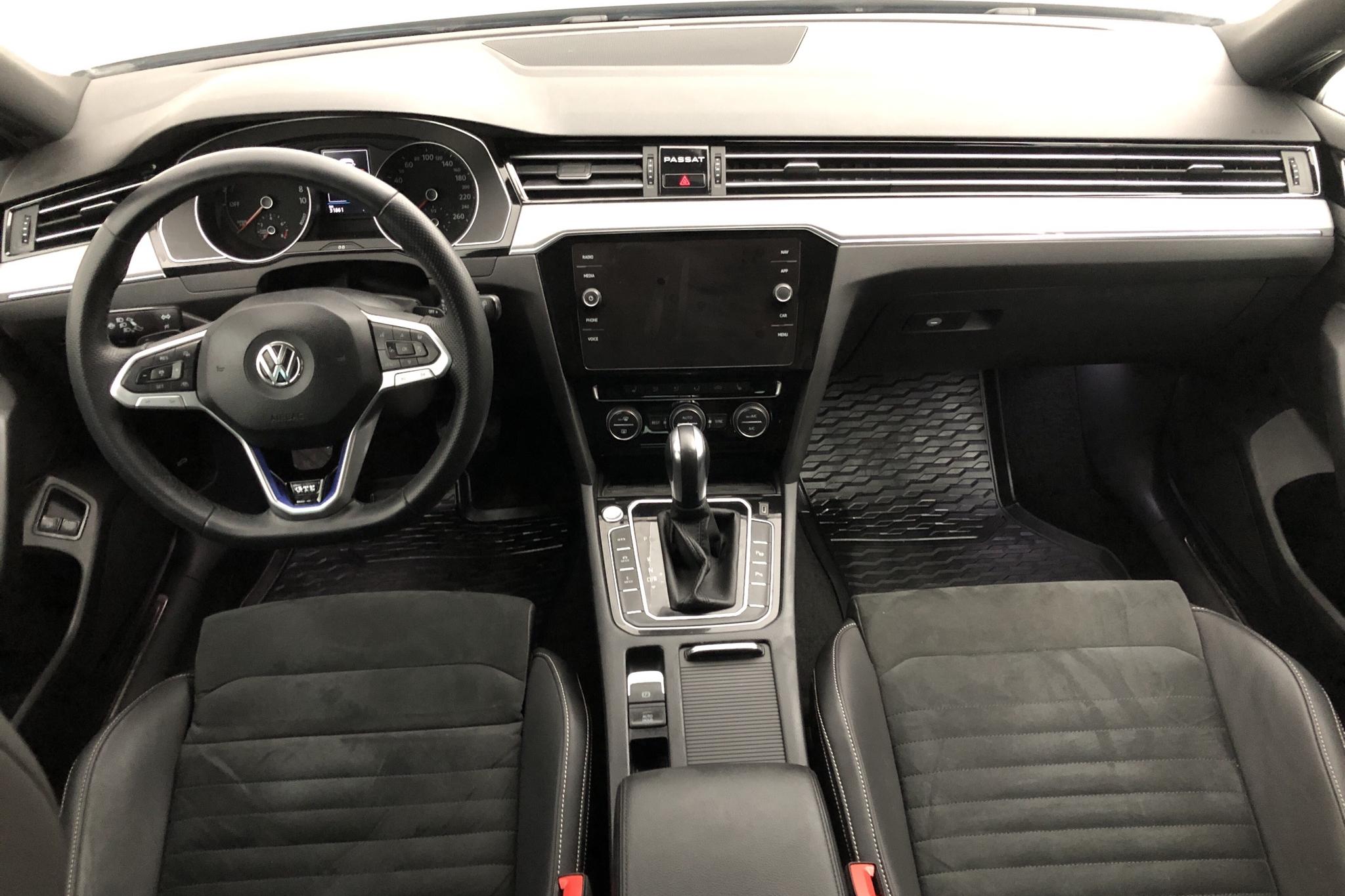 VW Passat 1.4 GTE Sportscombi (218hk) - 31 860 km - Automatic - Dark Grey - 2020