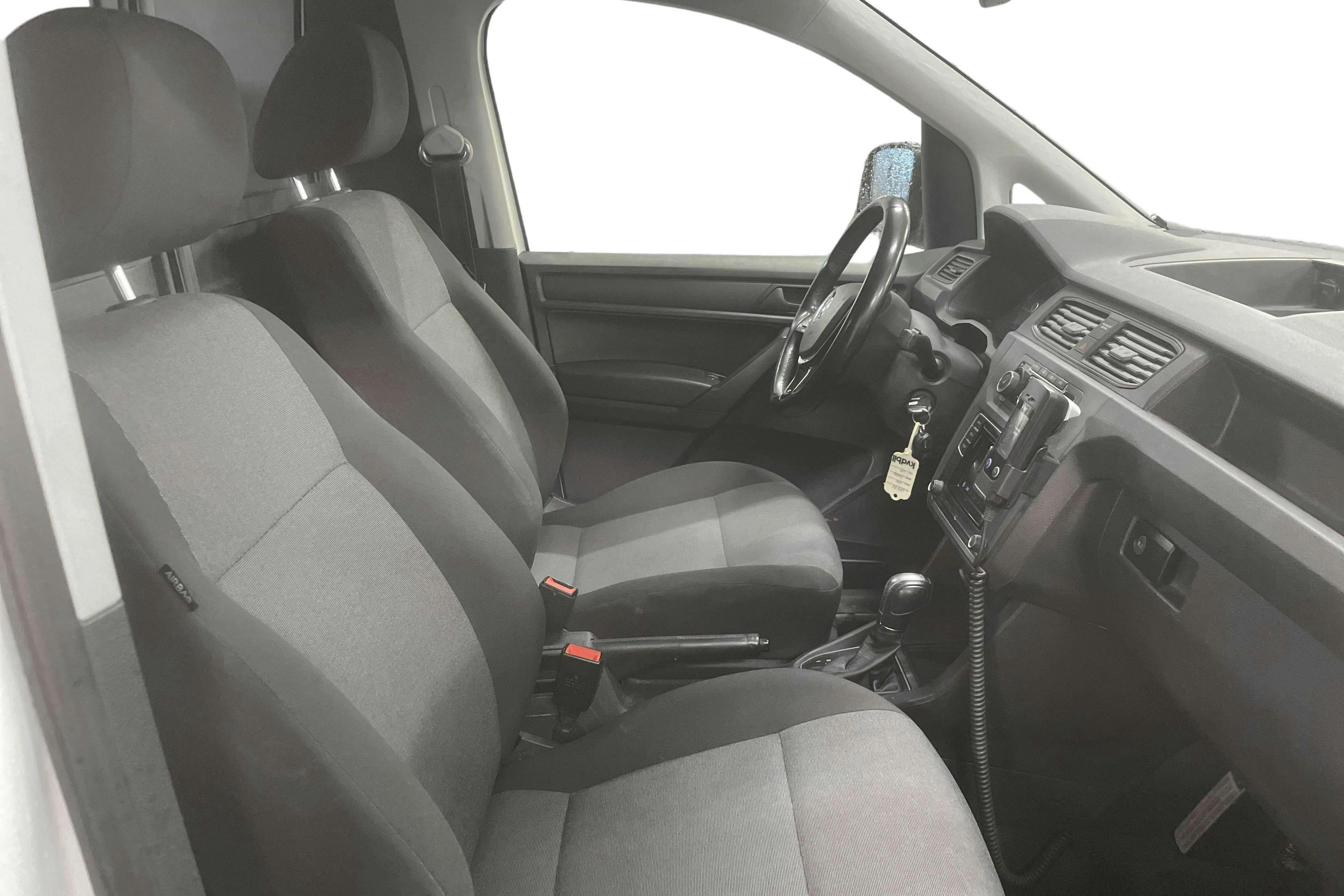 VW Caddy 2.0 TDI Maxi Skåp (102hk) - 12 732 mil - Automat - vit - 2017