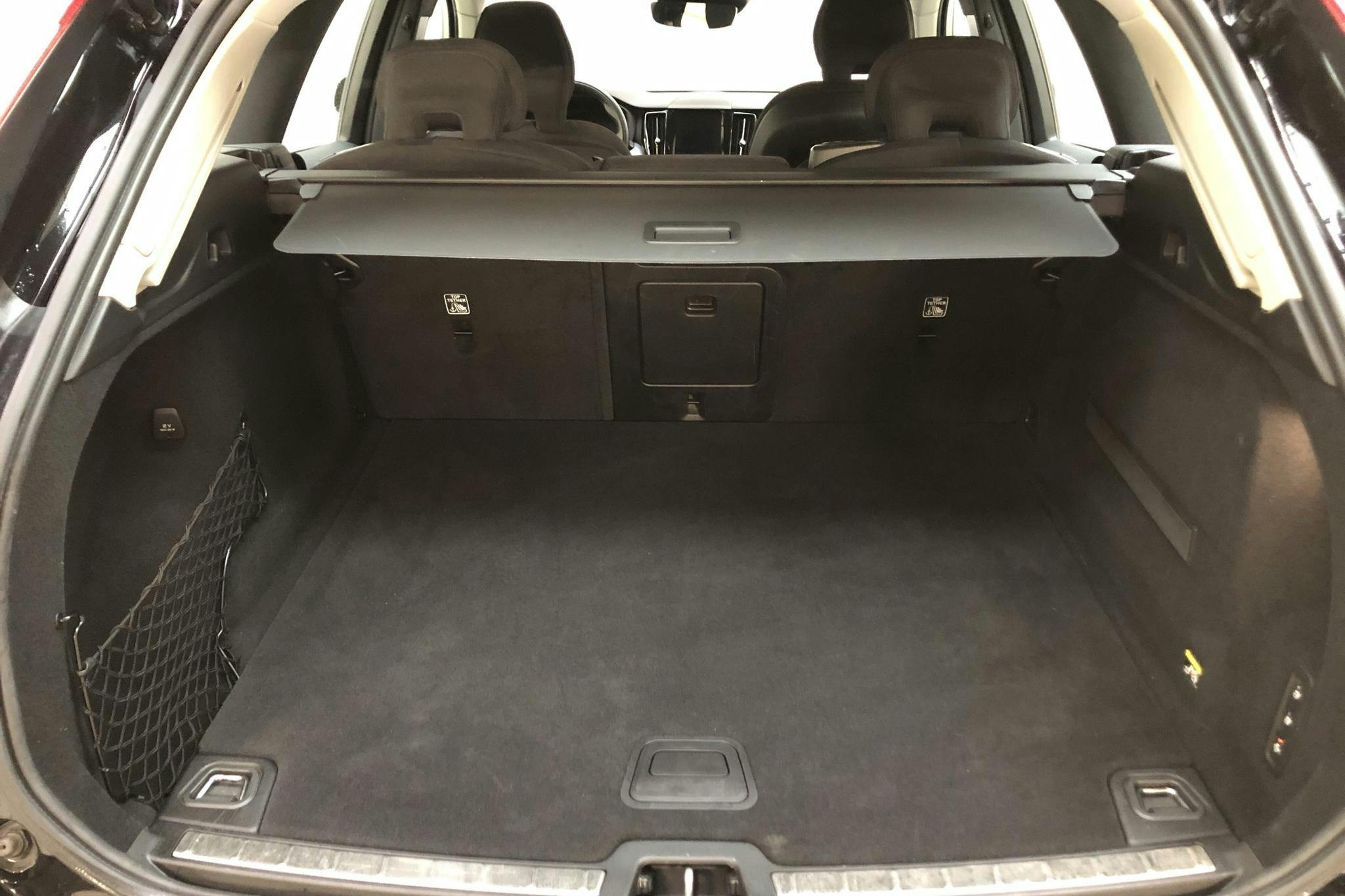 Volvo XC60 D4 2WD (190hk) - 87 040 km - Automatic - black - 2019