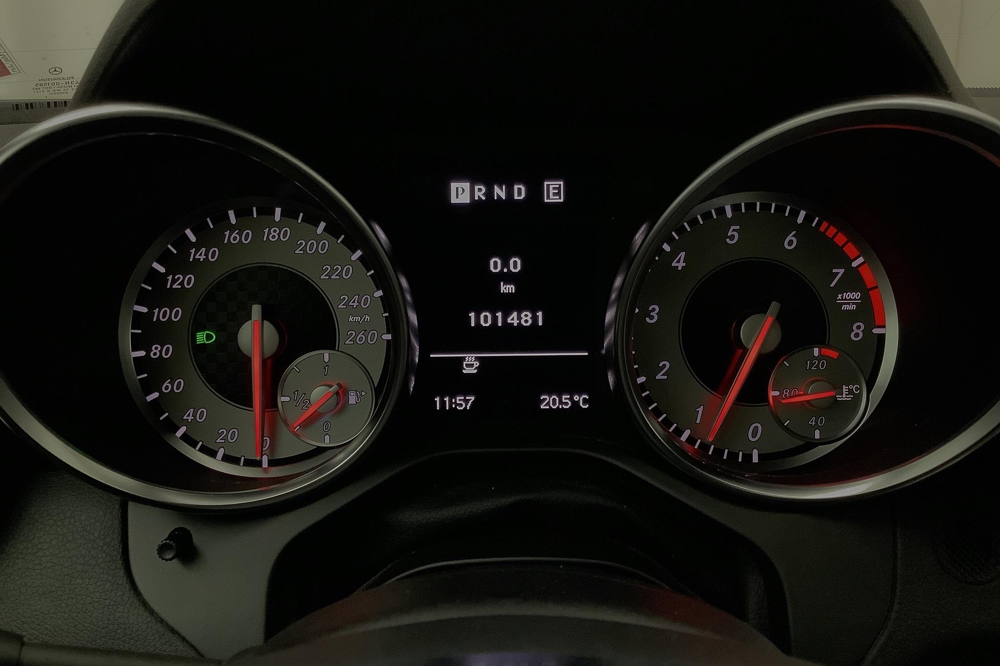 Mercedes SLK 200 R172 (184hk) - 101 480 km - Automatic - black - 2011