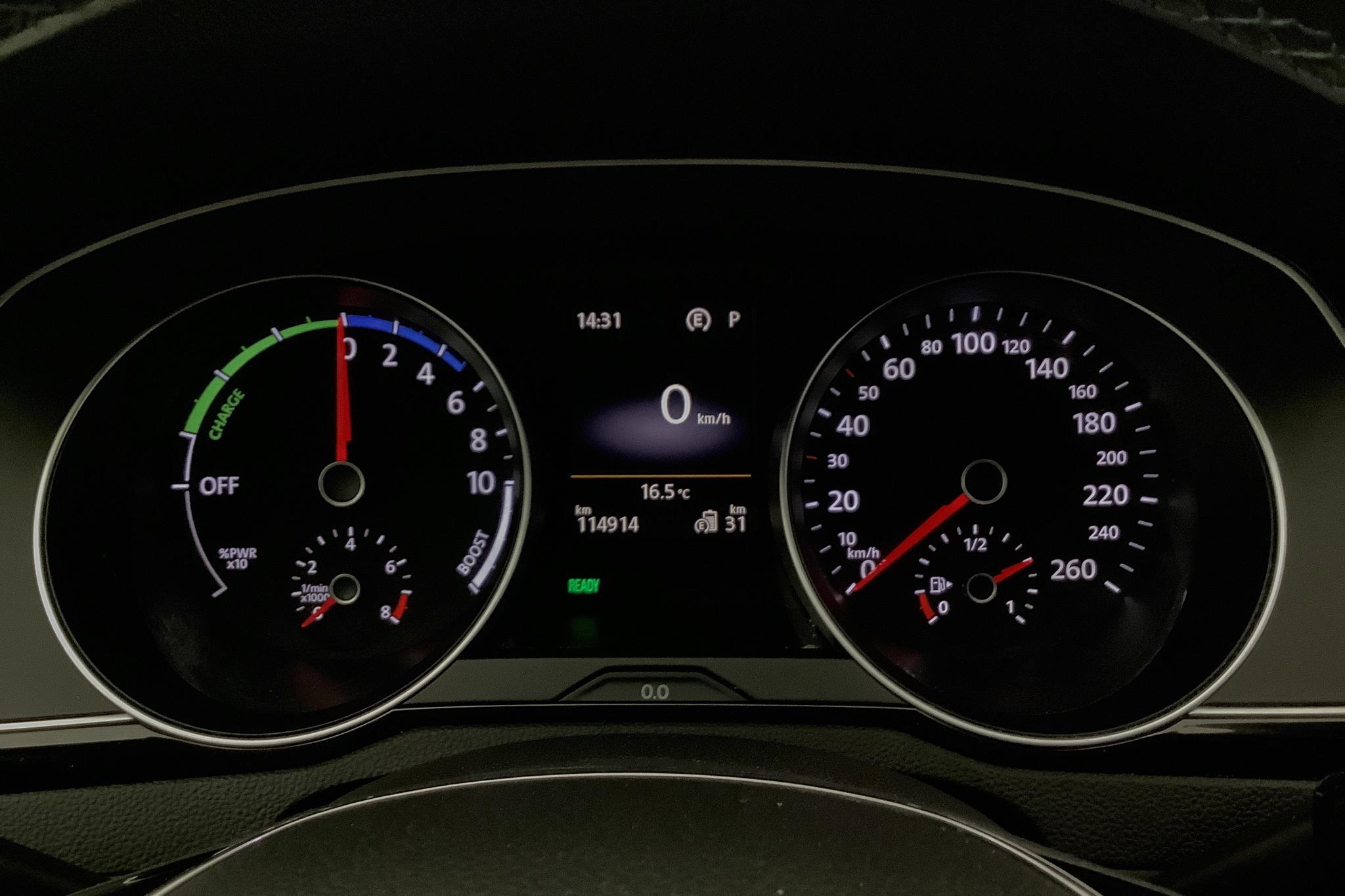 VW Passat 1.4 Plug-in-Hybrid Sportscombi (218hk) - 114 930 km - Automatic - black - 2016