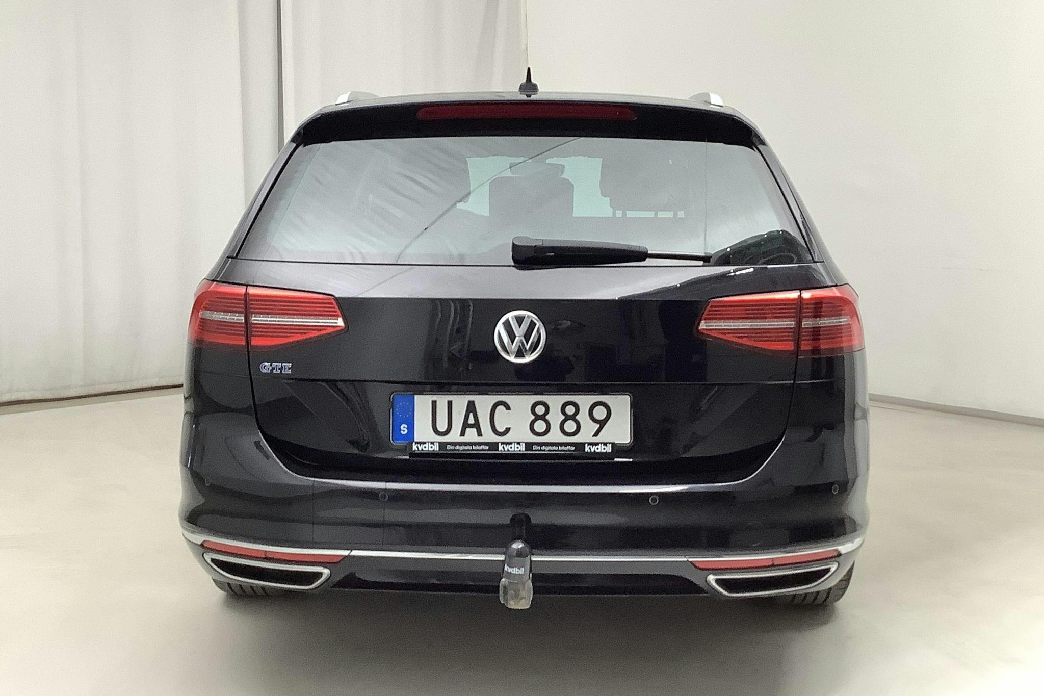 VW Passat 1.4 Plug-in-Hybrid Sportscombi (218hk) - 11 493 mil - Automat - svart - 2016