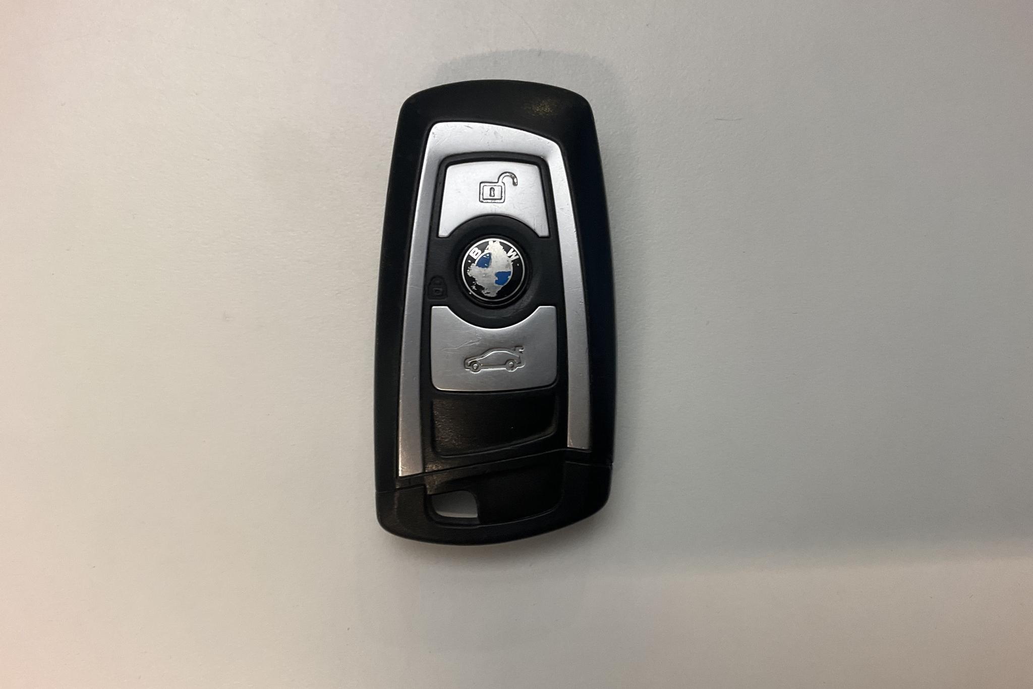BMW 320d GT xDrive, F34 (184hk) - 34 728 mil - Automat - svart - 2015