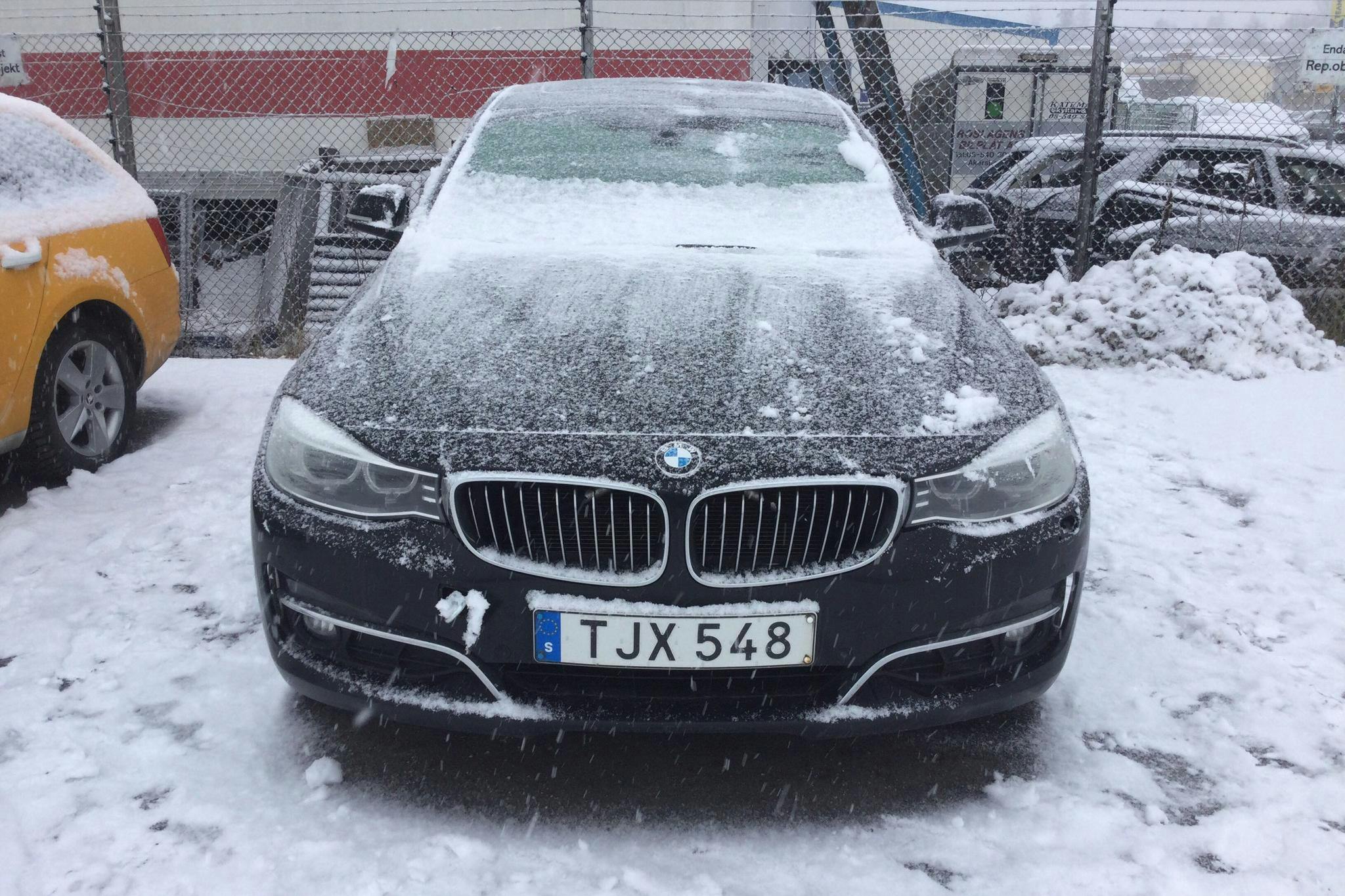 BMW 320d GT xDrive, F34 (184hk) - 34 728 mil - Automat - svart - 2015