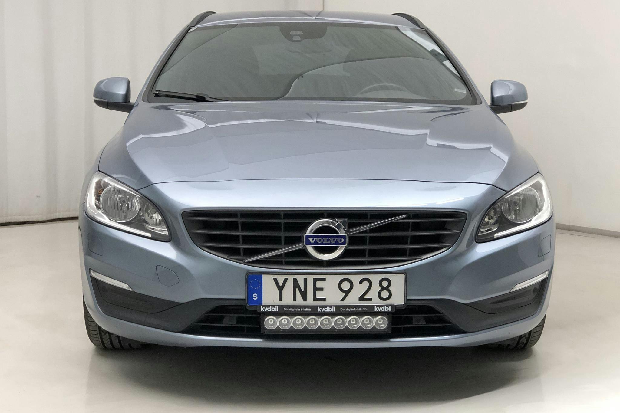 Volvo V60 T3 (152hk) - 6 253 mil - Automat - Light Blue - 2018