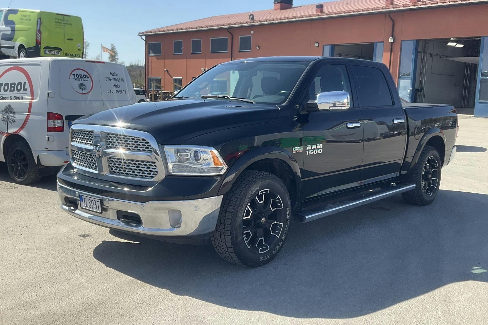 Dodge RAM 1500 5.7 4WD (401hk) - 87 910 km - Automatic - black - 2018