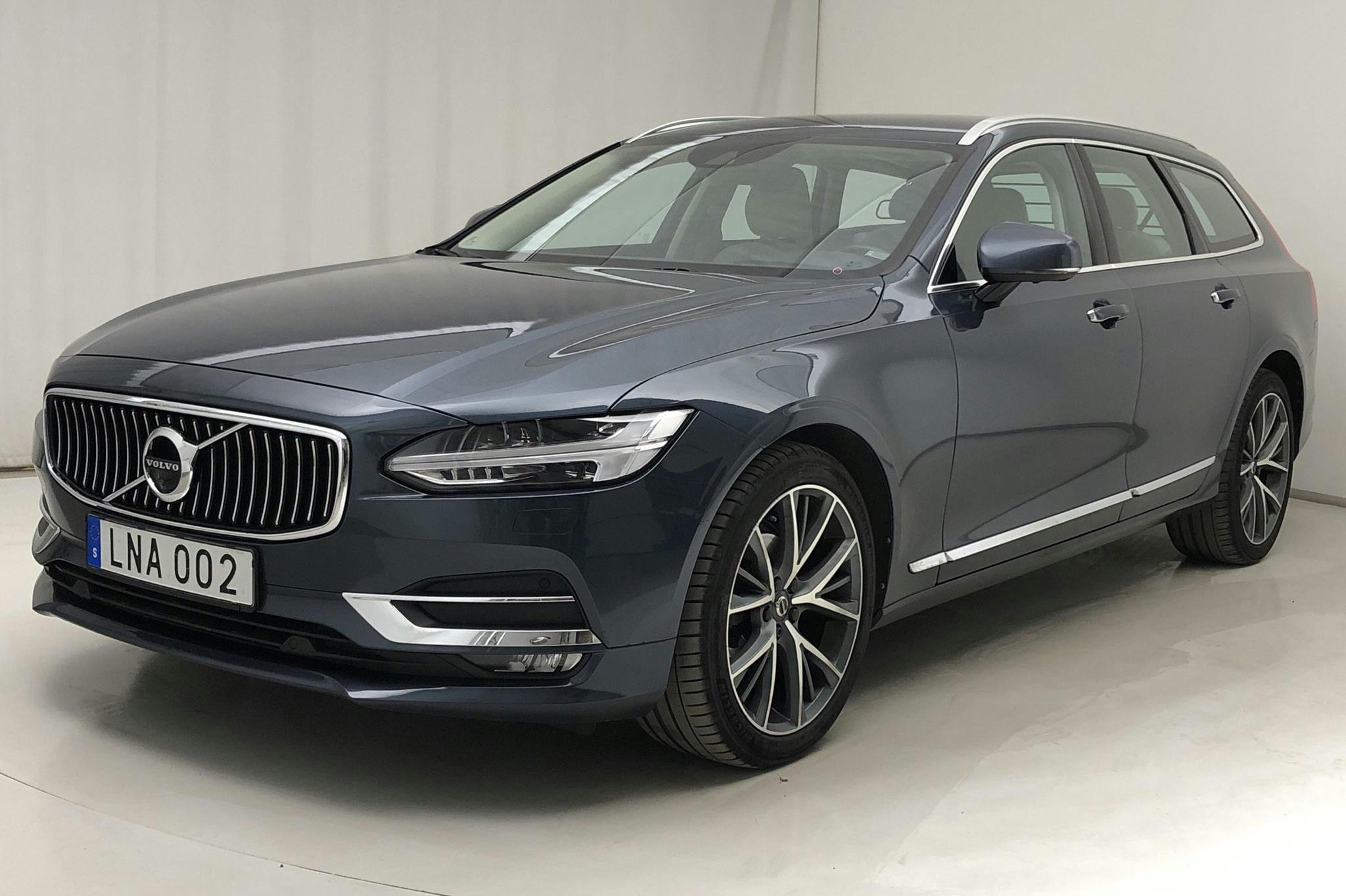 used-volvo-d4-awd-190hk-103-340-km-200-hp-147-kw-kvdcars