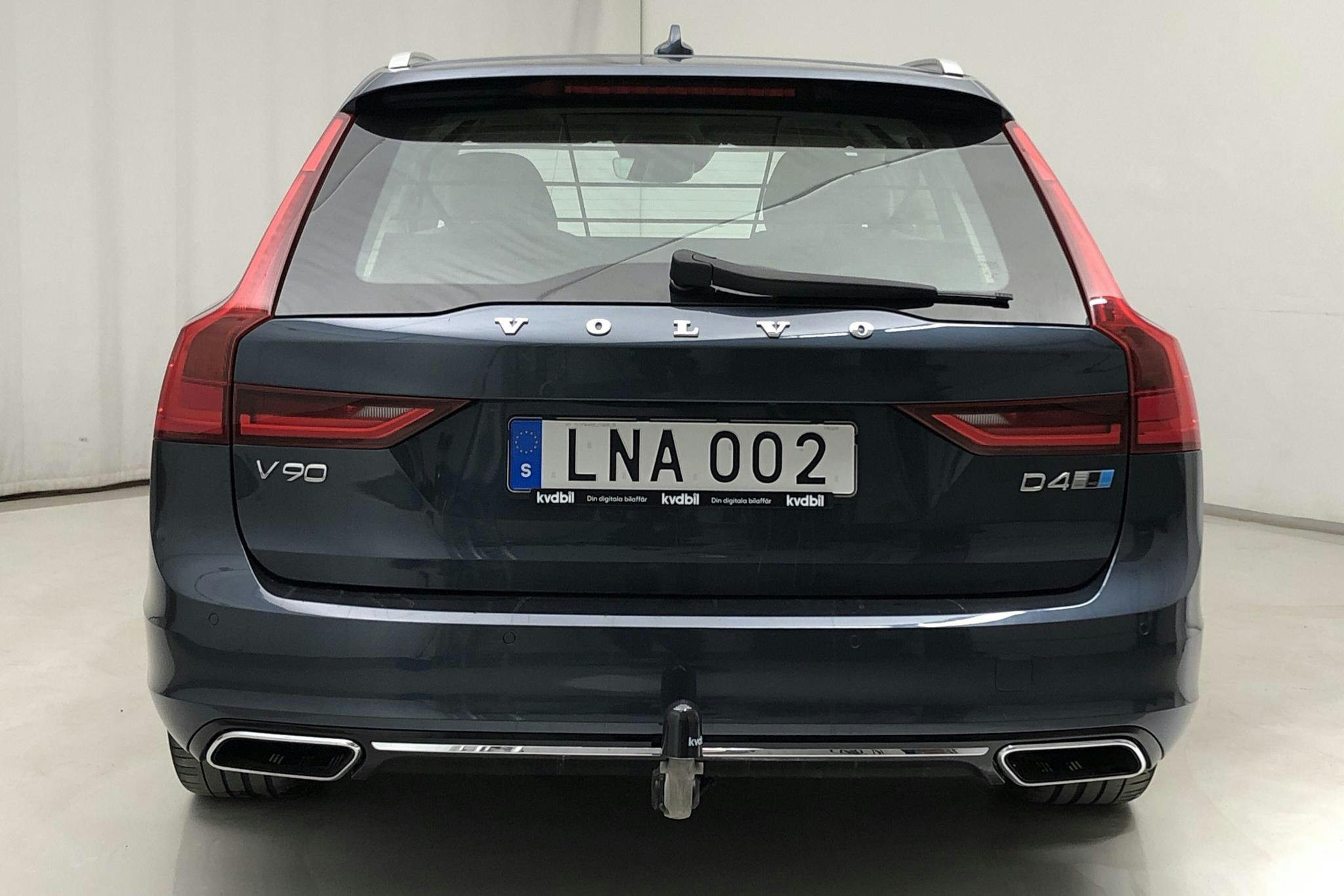 Volvo V90 D4 AWD (190hk) - 103 340 km - Automatic - Dark Blue - 2018
