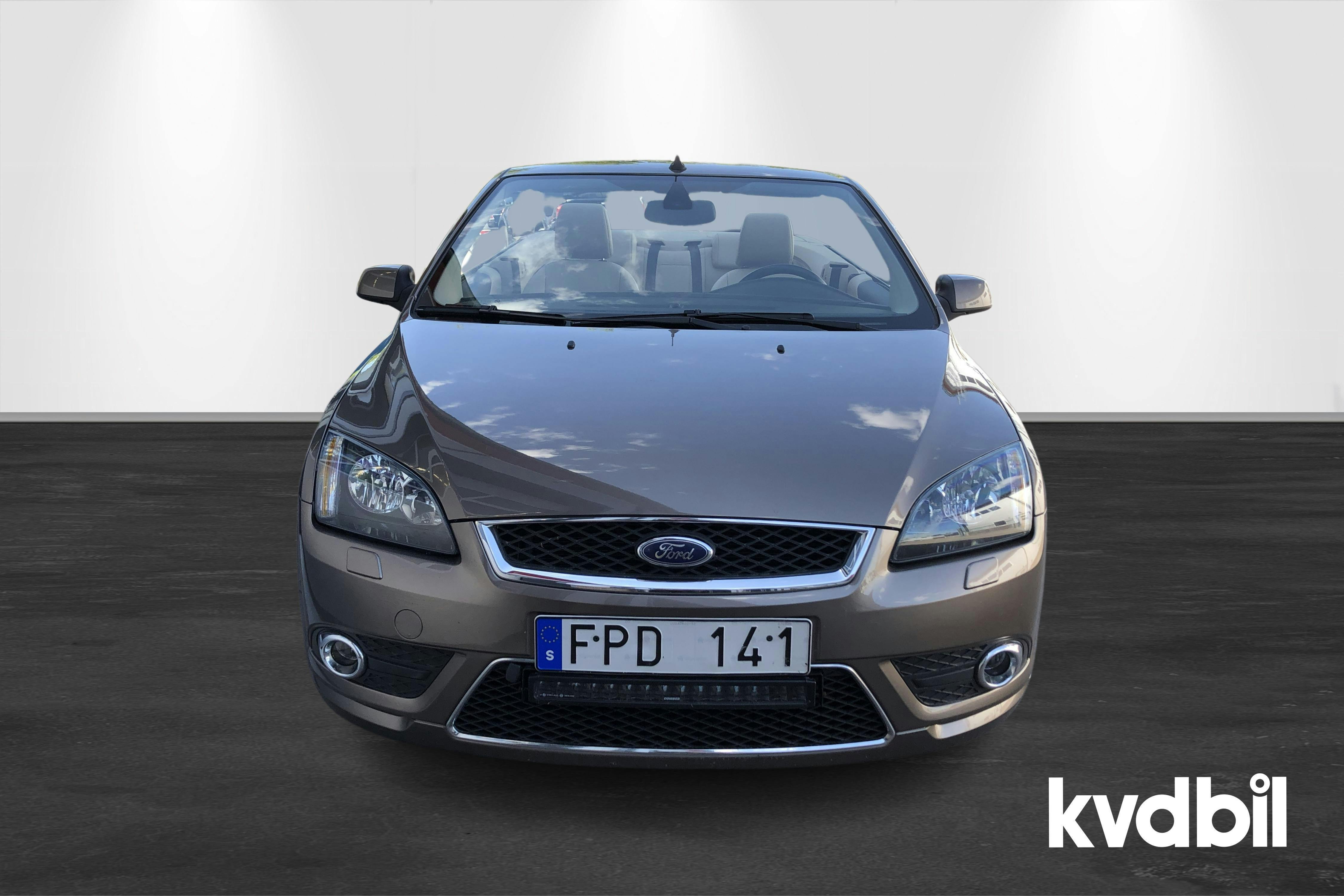 Ford Focus 2.0 TDCi CC (136hk) - 5 845 mil - Manuell - grå - 2007