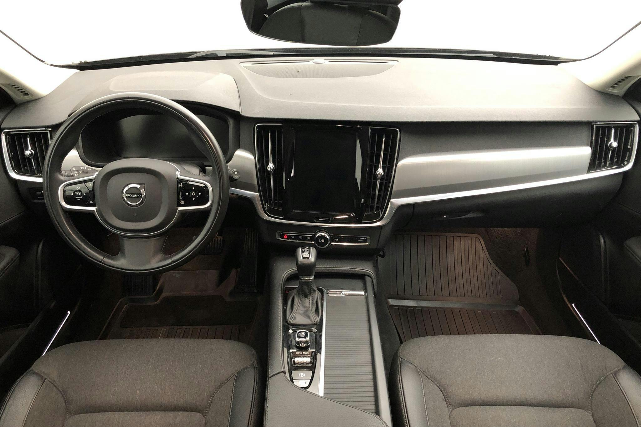Volvo V90 D4 AWD (190hk) - 9 192 mil - Automat - svart - 2020