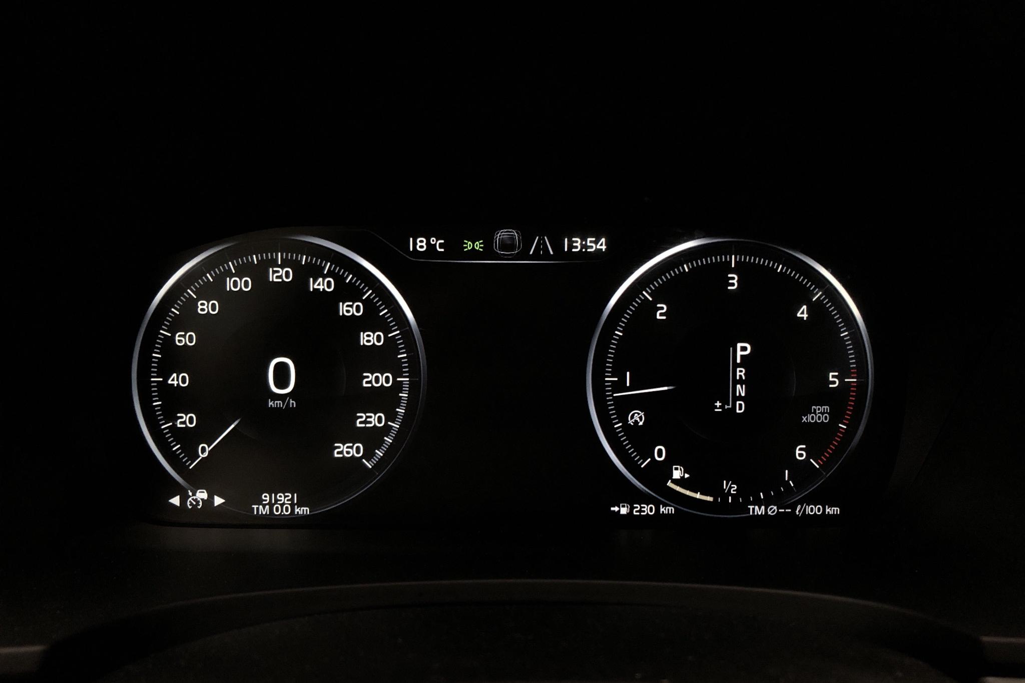 Volvo V90 D4 AWD (190hk) - 91 920 km - Automatic - black - 2020