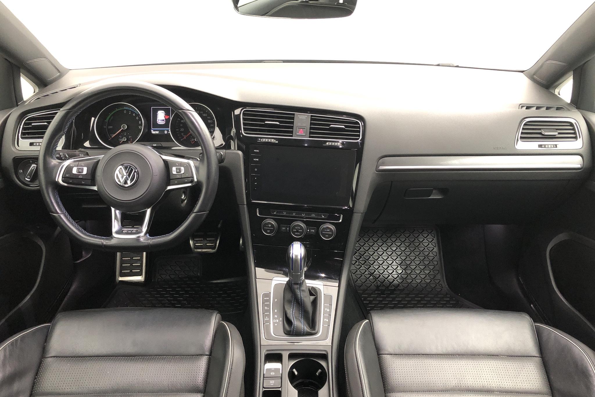 VW Golf VII GTE 5dr (204hk) - 126 810 km - Automatic - black - 2018