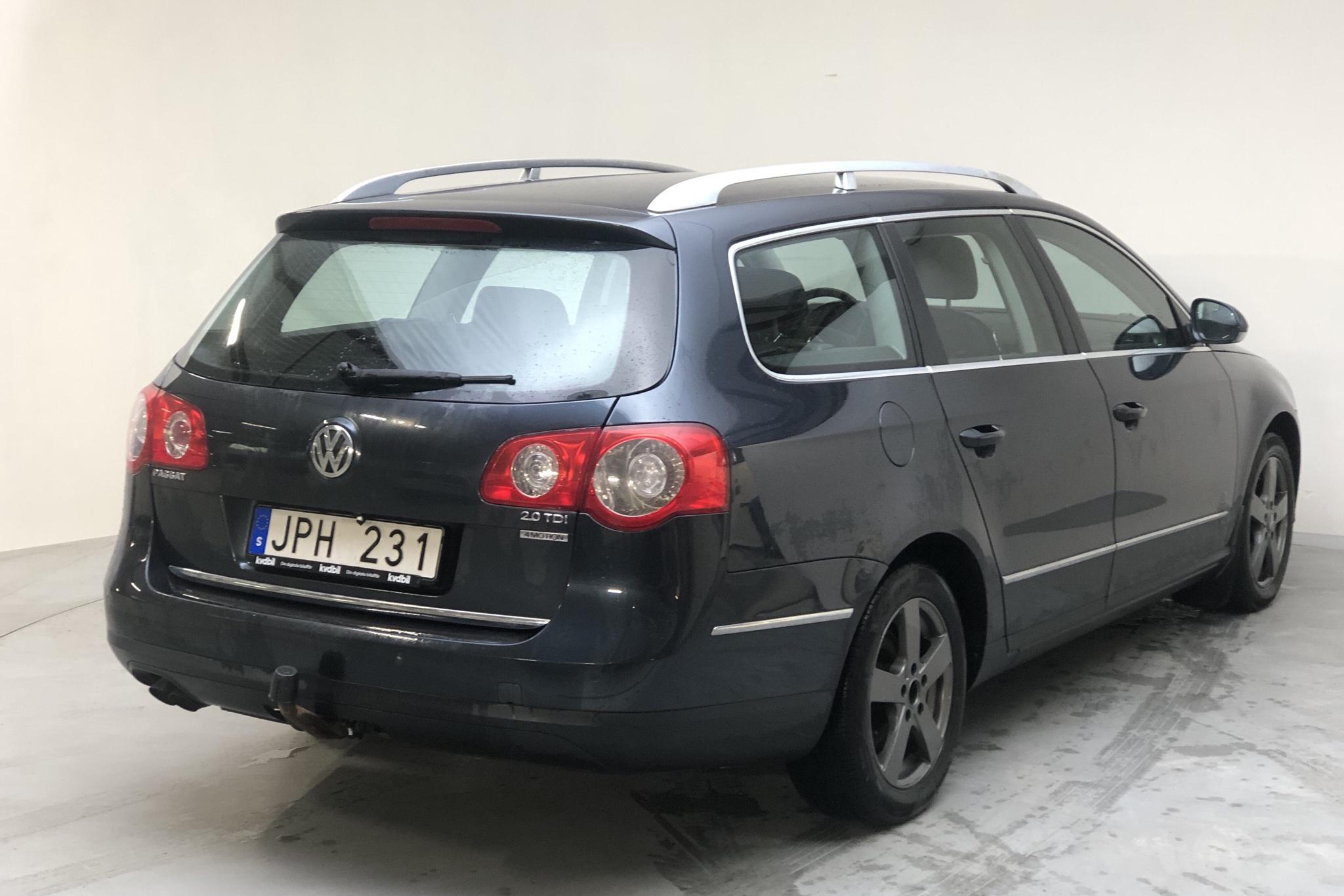 VW Passat 2.0 TDI Variant 4-Motion (140hk) - 19 659 mil - Manuell - Dark Grey - 2008