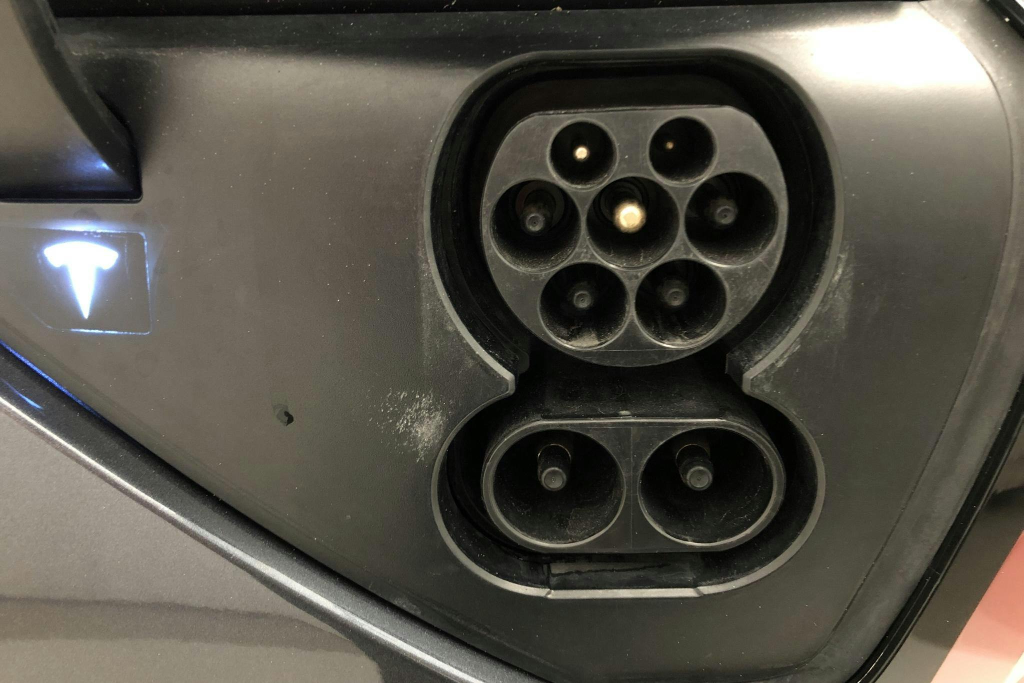 Tesla Model 3 Long Range Dual Motor AWD - 16 319 mil - Automat - grå - 2019