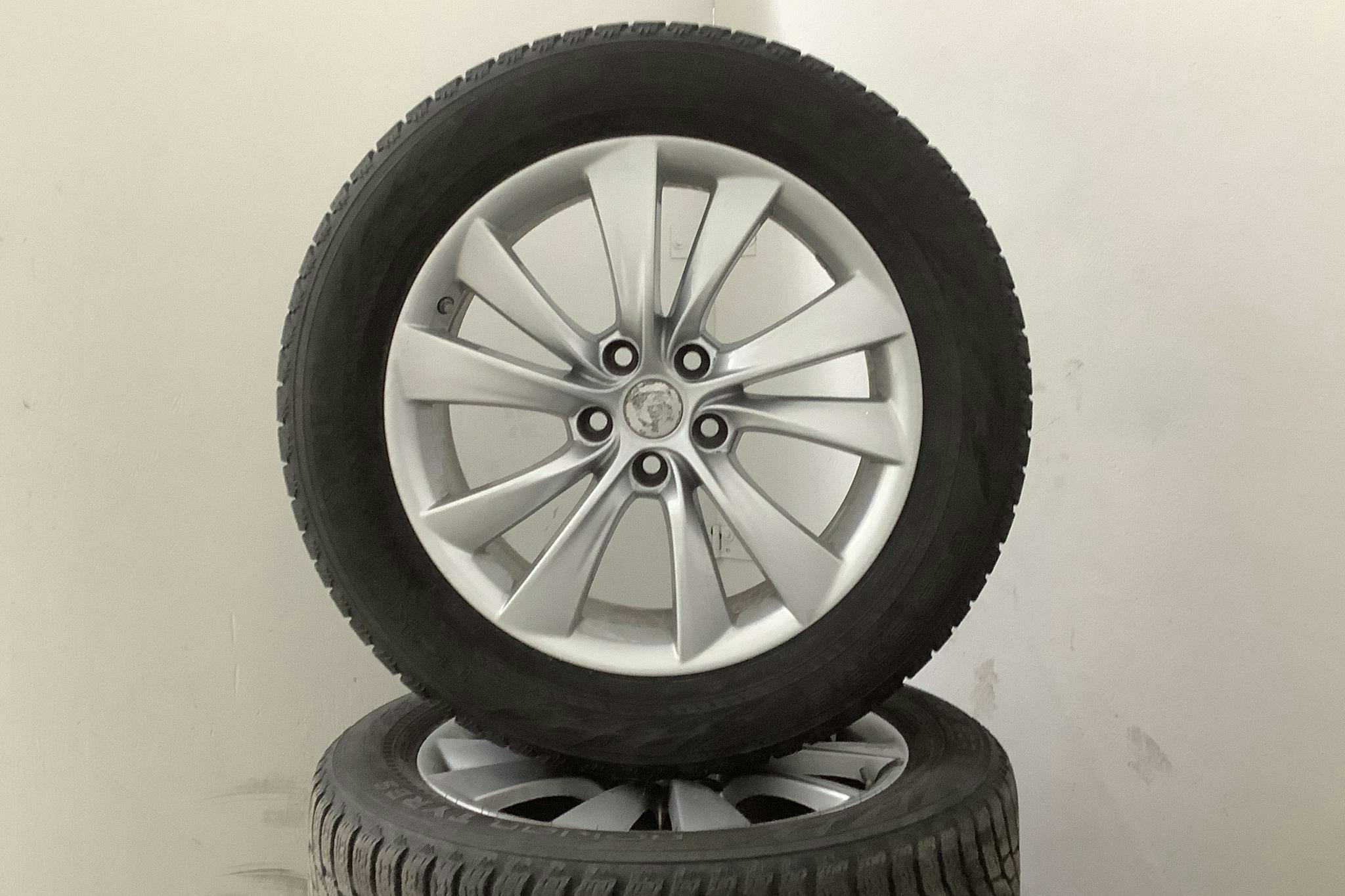 Tesla Model X 75D - 5 949 mil - Automat - vit - 2018