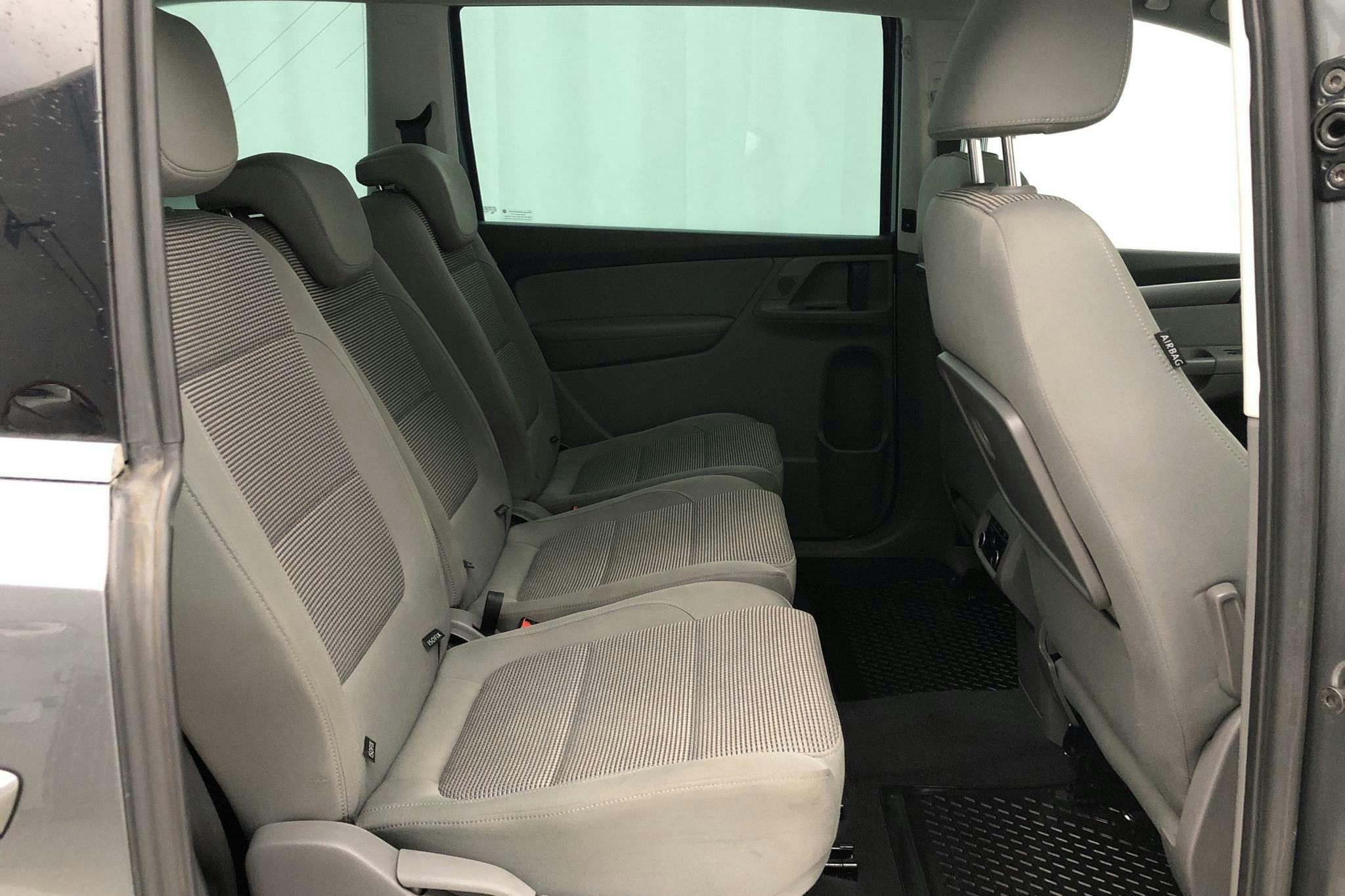 VW Sharan 2.0 TDI BlueMotion Technology (140hk) - 118 690 km - Manual - gray - 2012