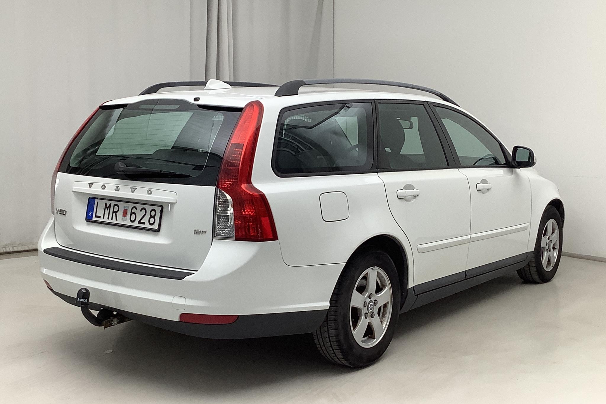 Volvo V50 1.8F (125hk) - 187 460 km - Manual - white - 2010