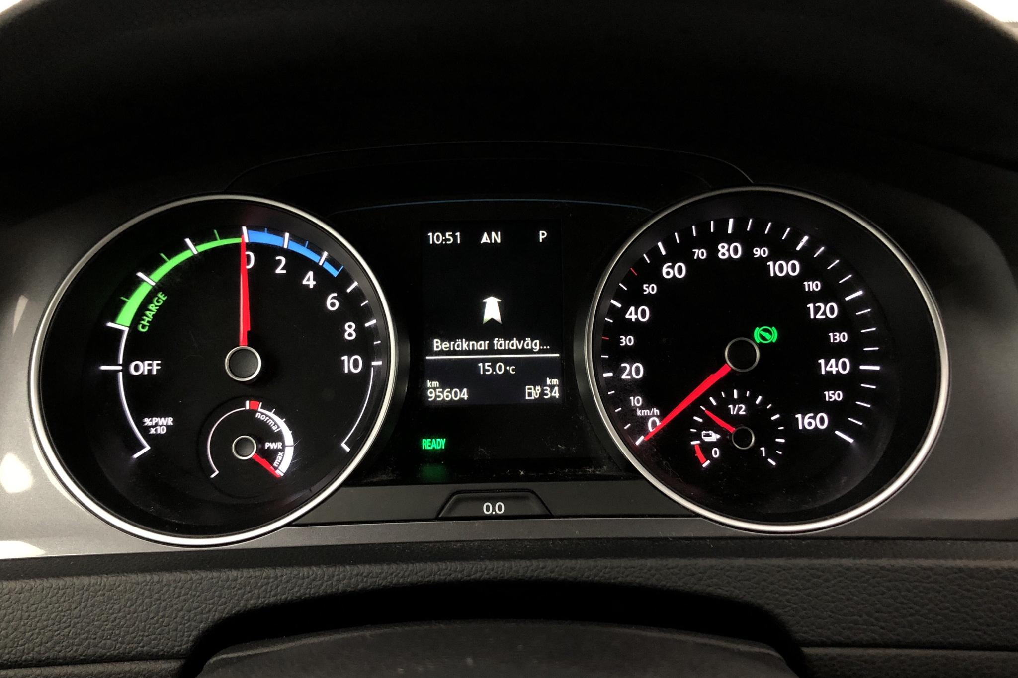 VW e-Golf VII 5dr (115hk) - 9 561 mil - Automat - vit - 2015