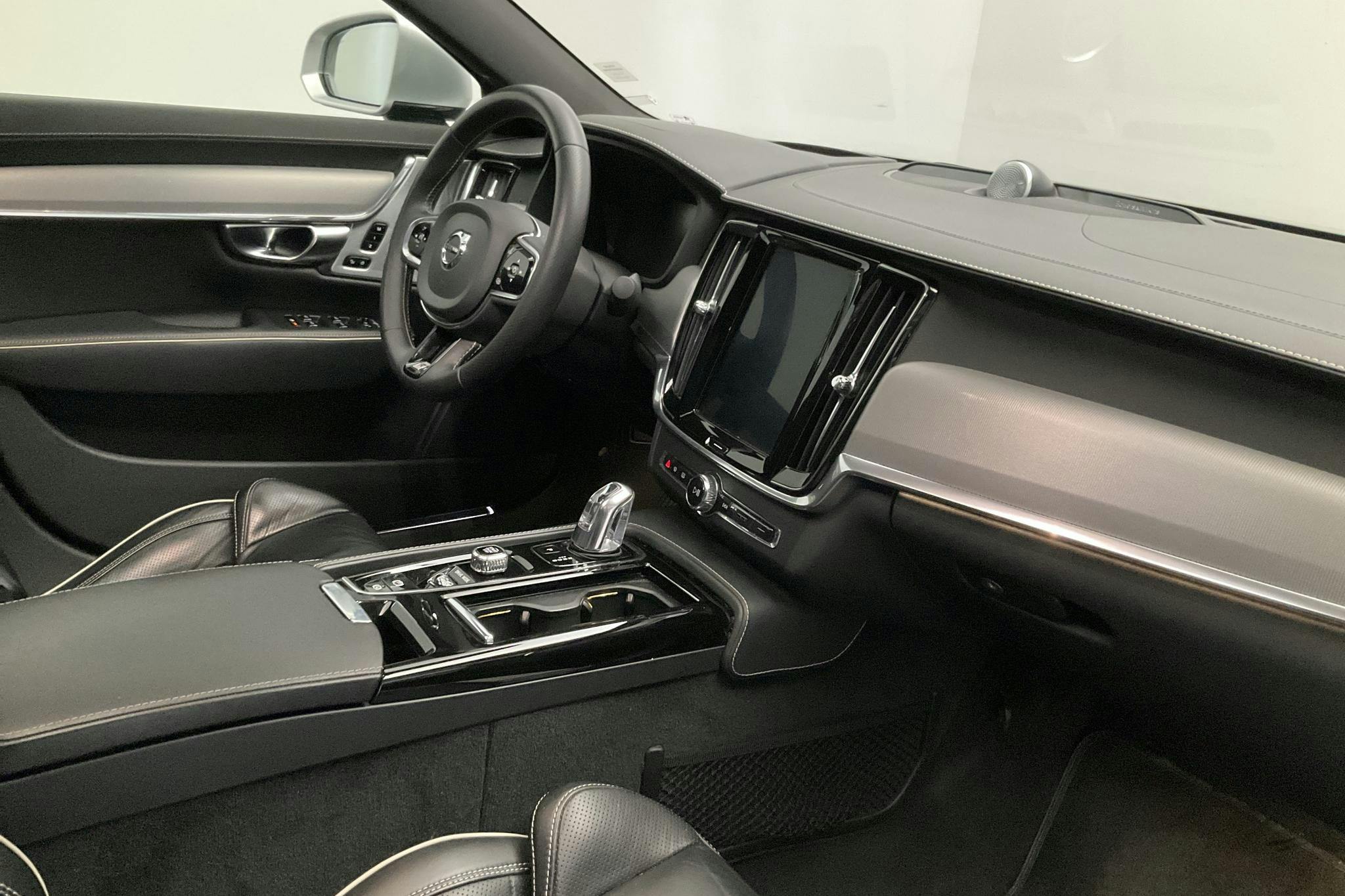 Volvo S90 T8 AWD Twin Engine (390hk) - 8 618 mil - Automat - svart - 2019