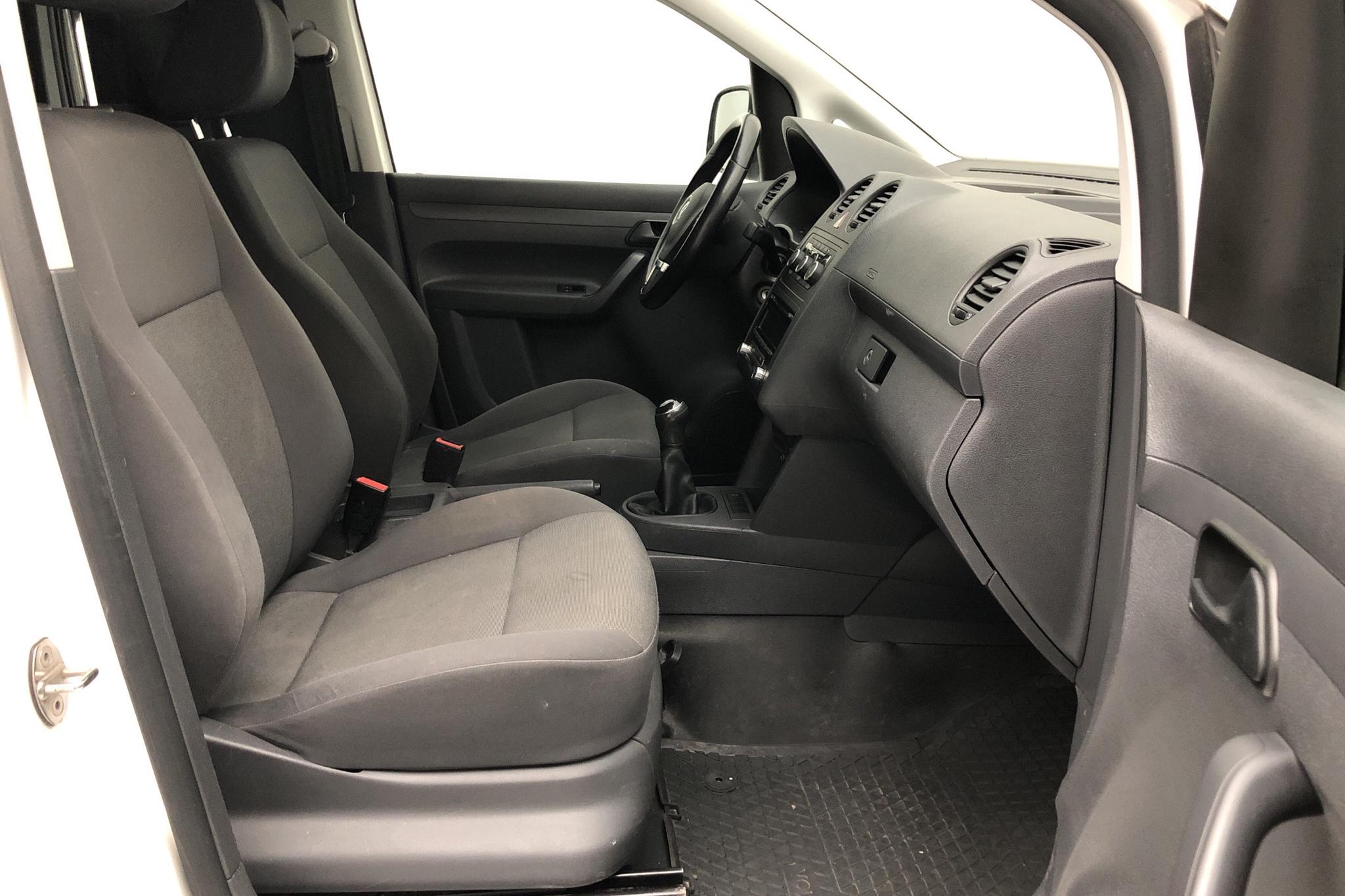 VW Caddy 1.6 TDI Skåp (102hk) - 86 610 km - Manual - white - 2015