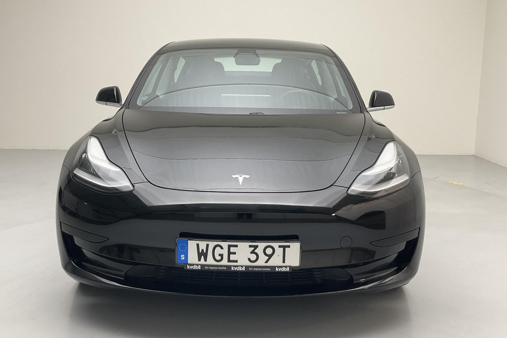 Tesla Model 3 Standard Range RWD - 76 470 km - Automatic - black - 2020