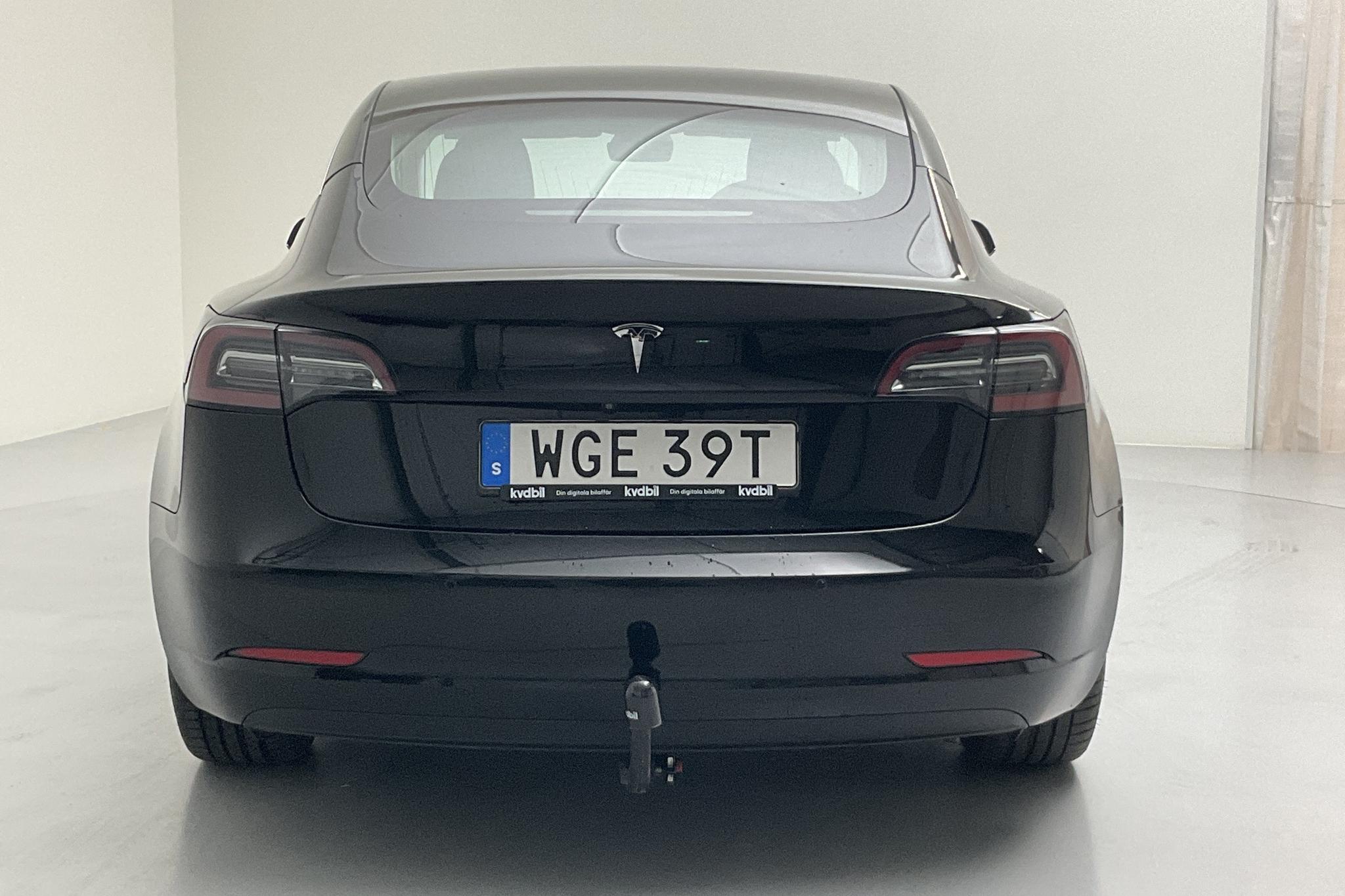 Tesla Model 3 Standard Range RWD - 7 647 mil - Automat - svart - 2020