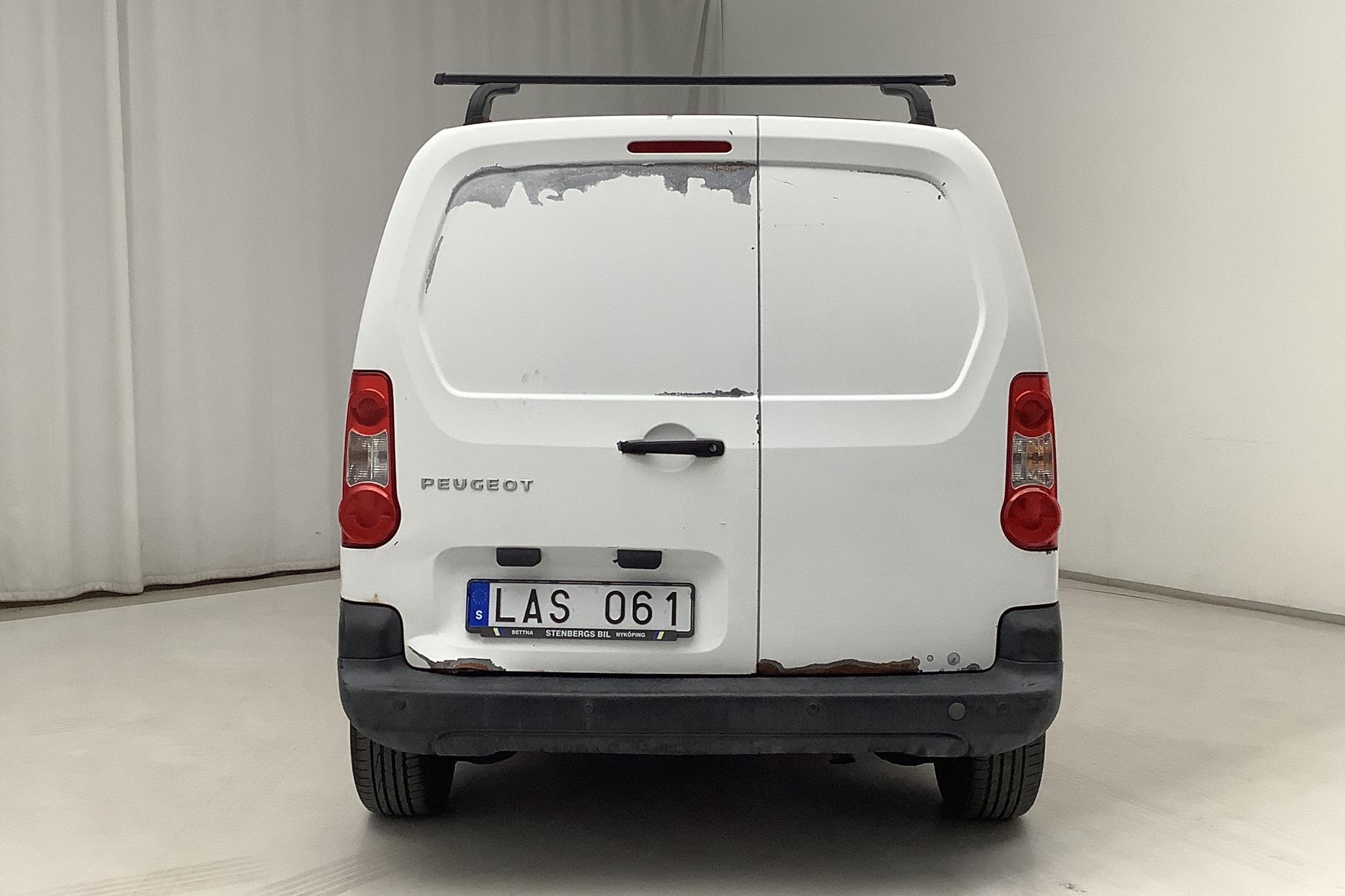 Peugeot Partner 1.6 HDI Skåp (90hk) - 236 510 km - Manual - white - 2011