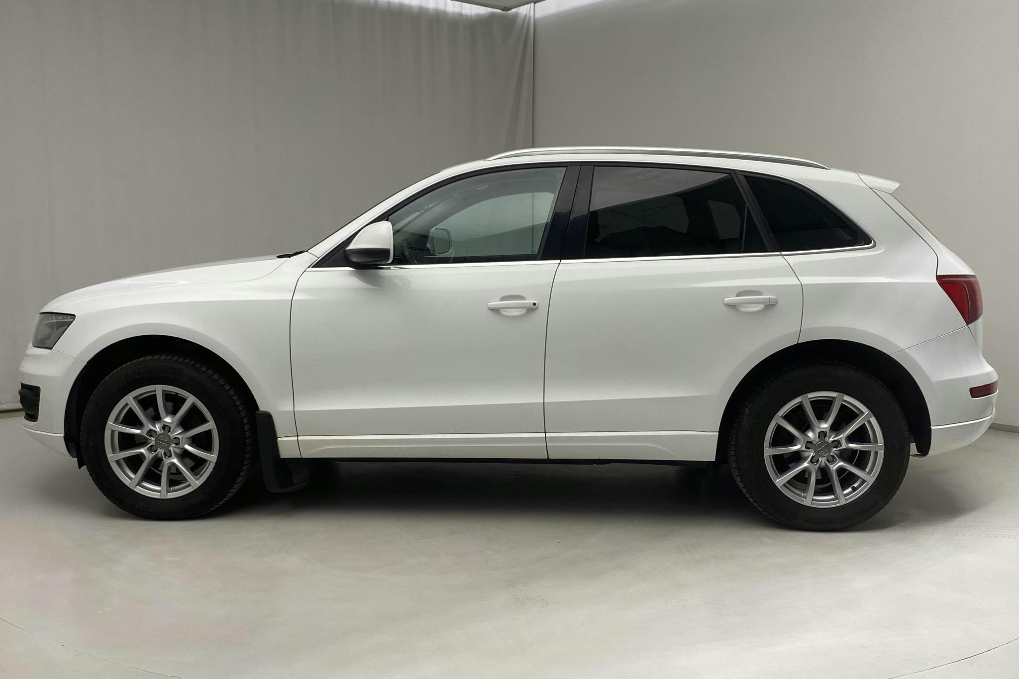 Audi Q5 2.0 TDI quattro (170hk) - 275 370 km - Automatic - white - 2011
