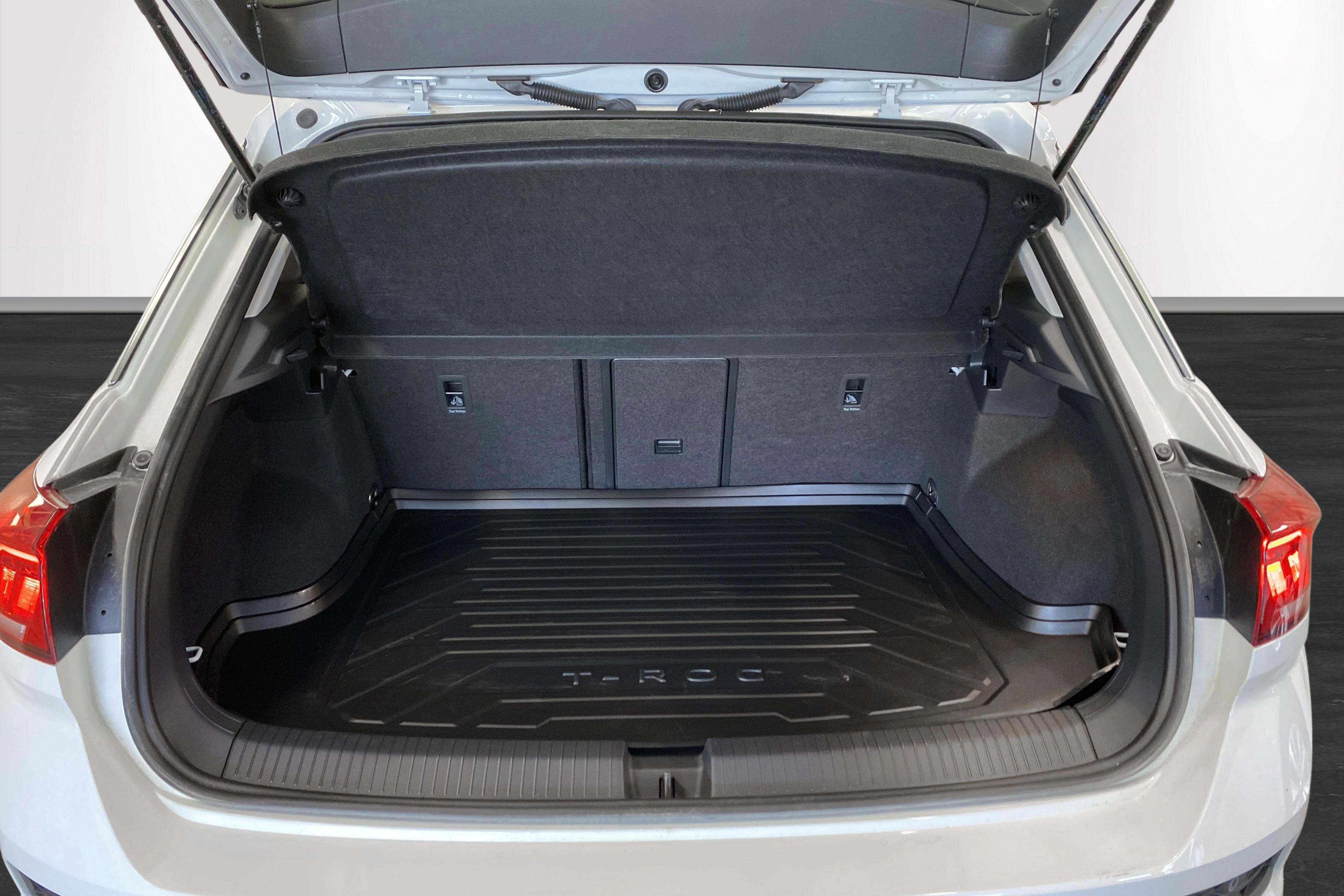 VW T-Roc 1.5 TSI 4MOTION (150hk) - 1 095 mil - Automat - vit - 2019