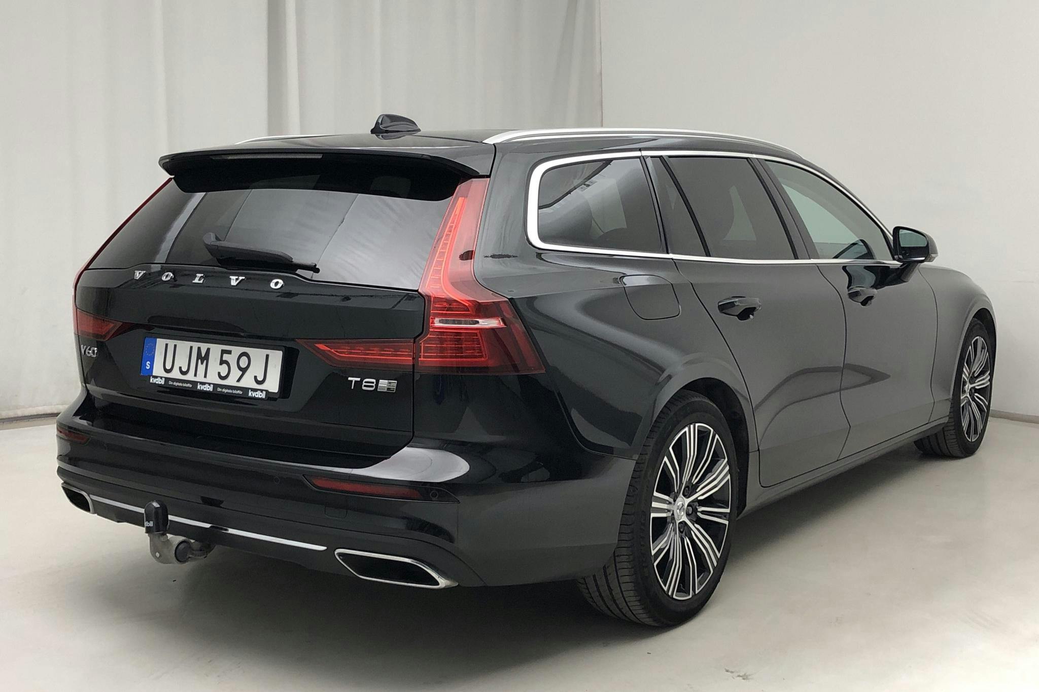 Volvo V60 T8 AWD Twin Engine (390hk) - 7 480 mil - Automat - svart - 2019