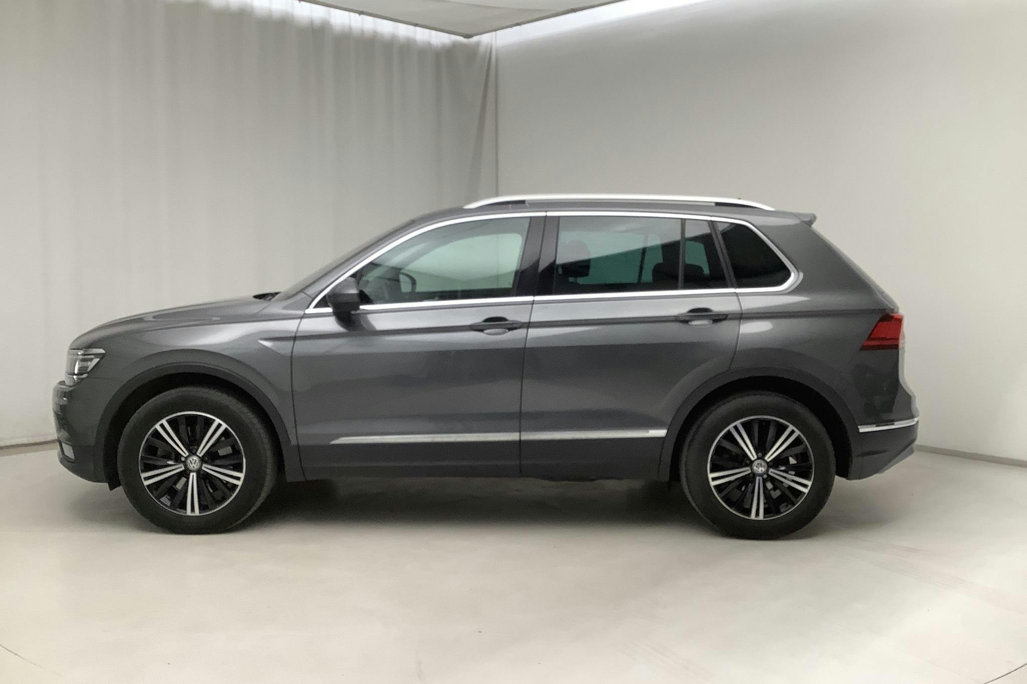 VW Tiguan 2.0 TDI 4MOTION (190hk) - 9 303 mil - Automat - silver - 2018