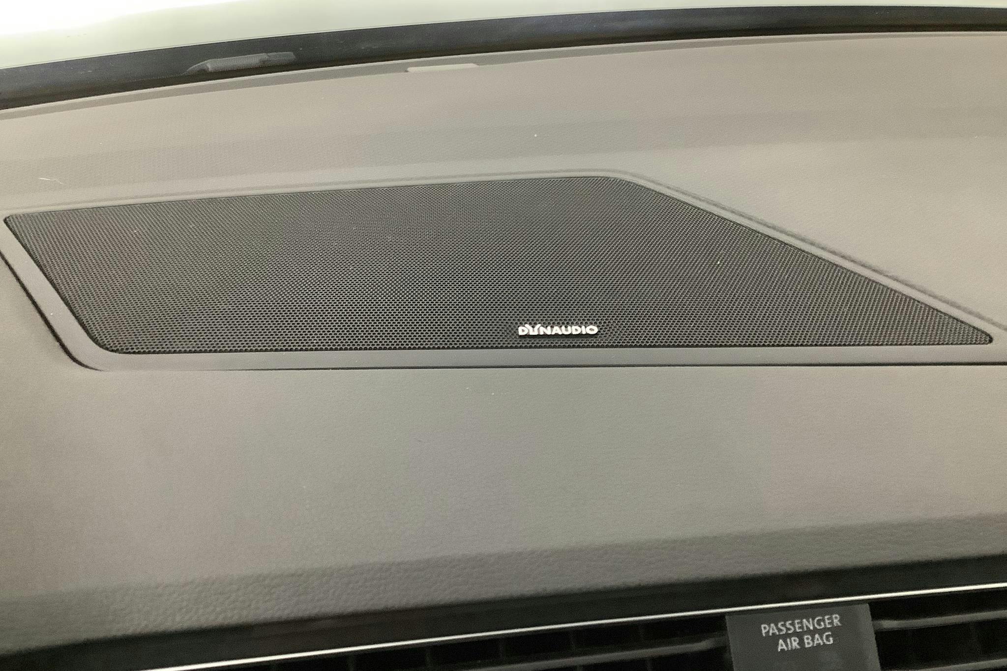 VW Tiguan 2.0 TDI 4MOTION (190hk) - 9 303 mil - Automat - silver - 2018