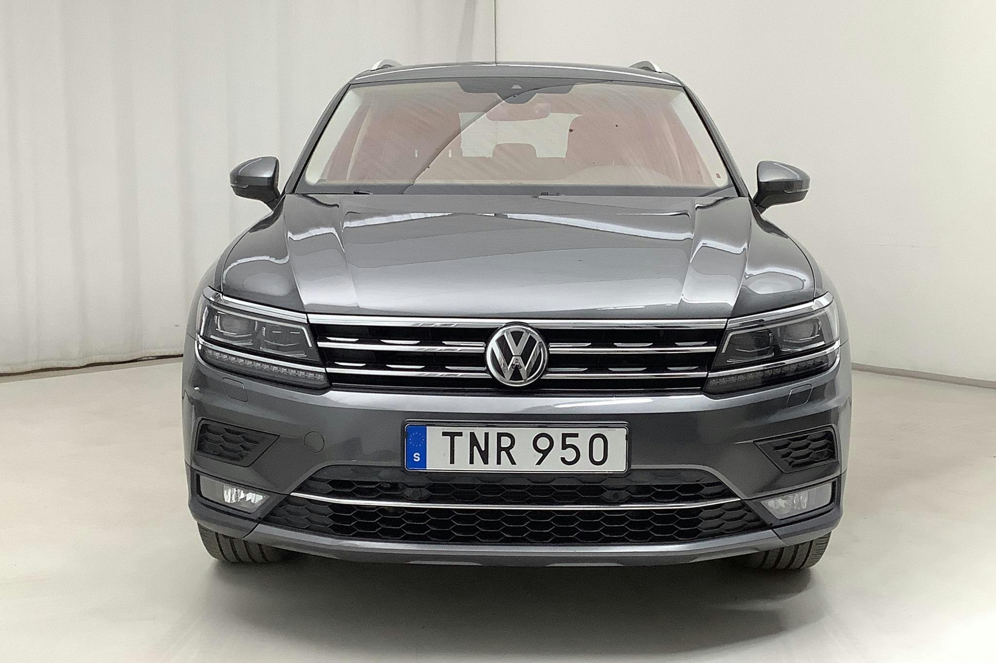 VW Tiguan 2.0 TDI 4MOTION (190hk) - 9 303 mil - Automat - silver - 2018