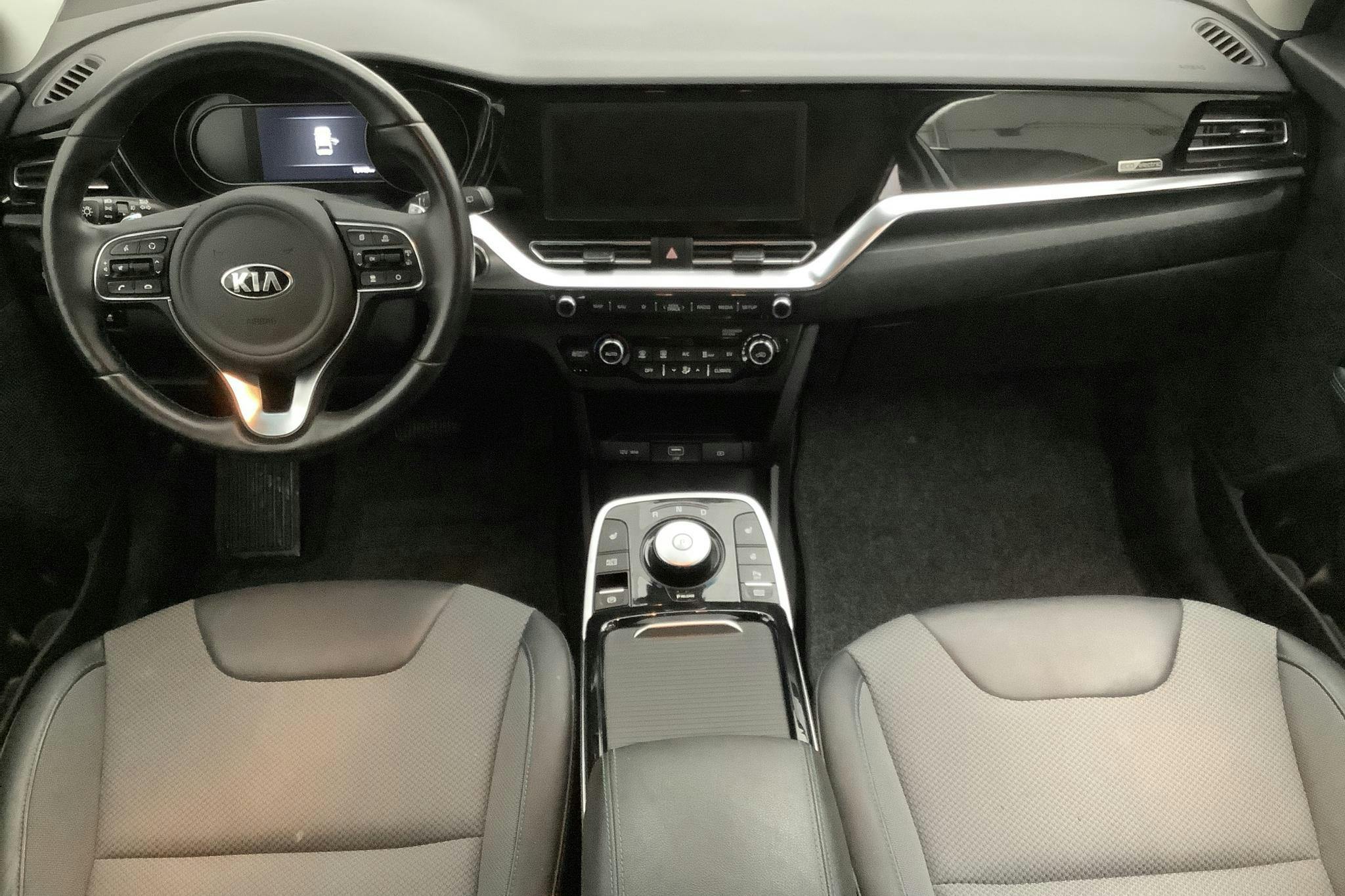 KIA Niro EV 64 kWh (204hk) - 7 545 mil - Automat - vit - 2020