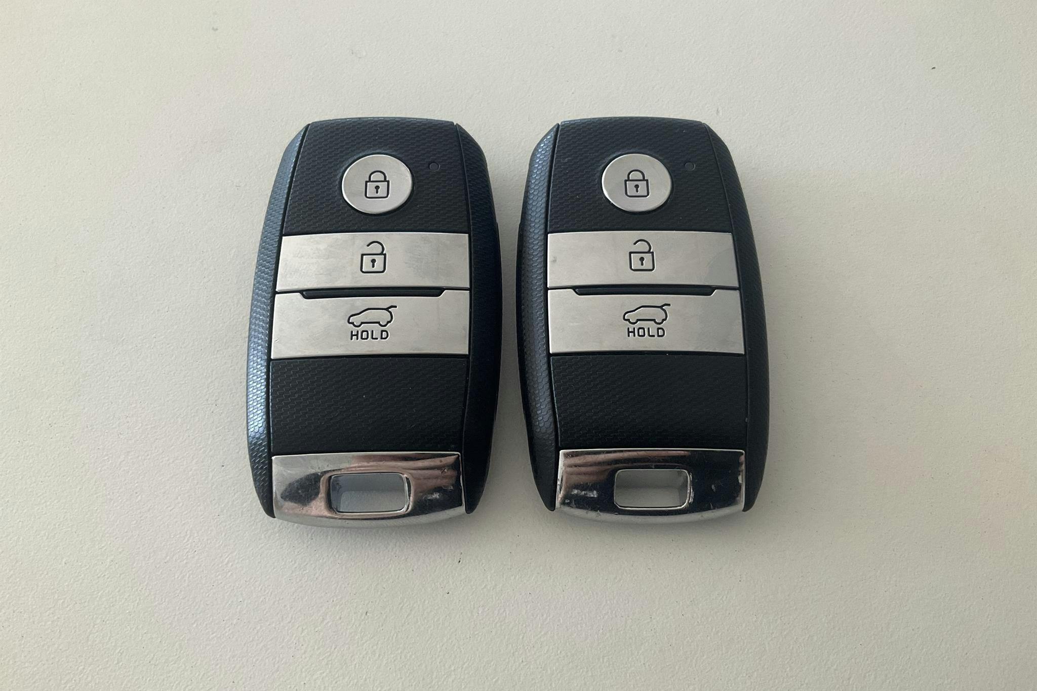 KIA Niro EV 64 kWh (204hk) - 7 545 mil - Automat - vit - 2020