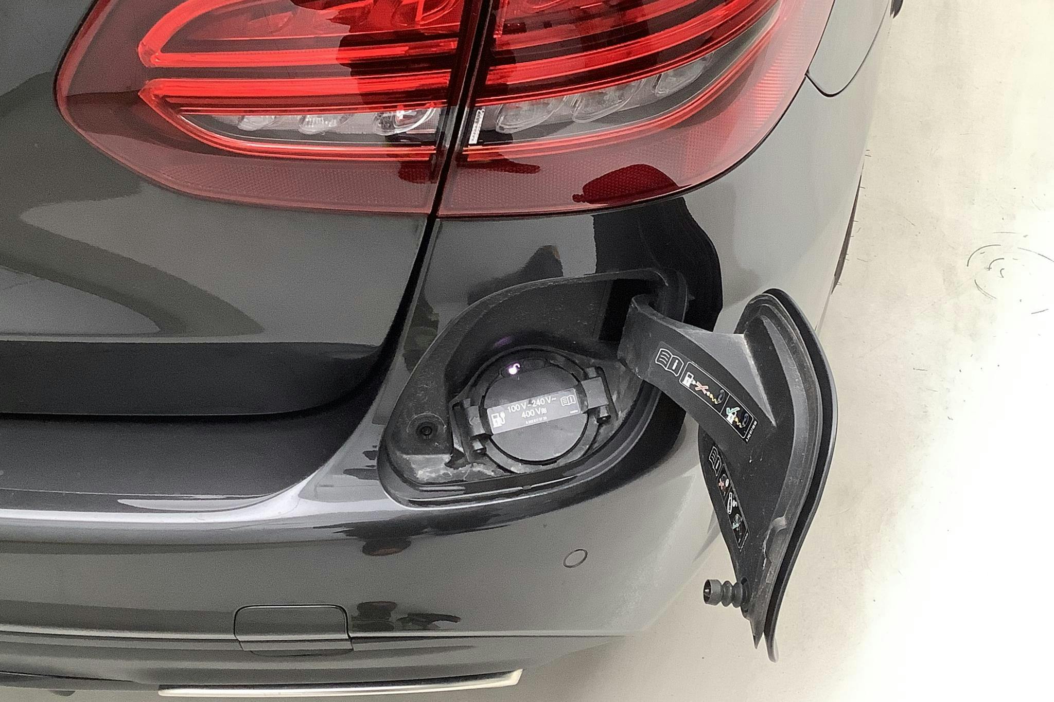 Mercedes C 300 e Kombi S205 (320hk) - 24 590 km - Automatic - gray - 2021
