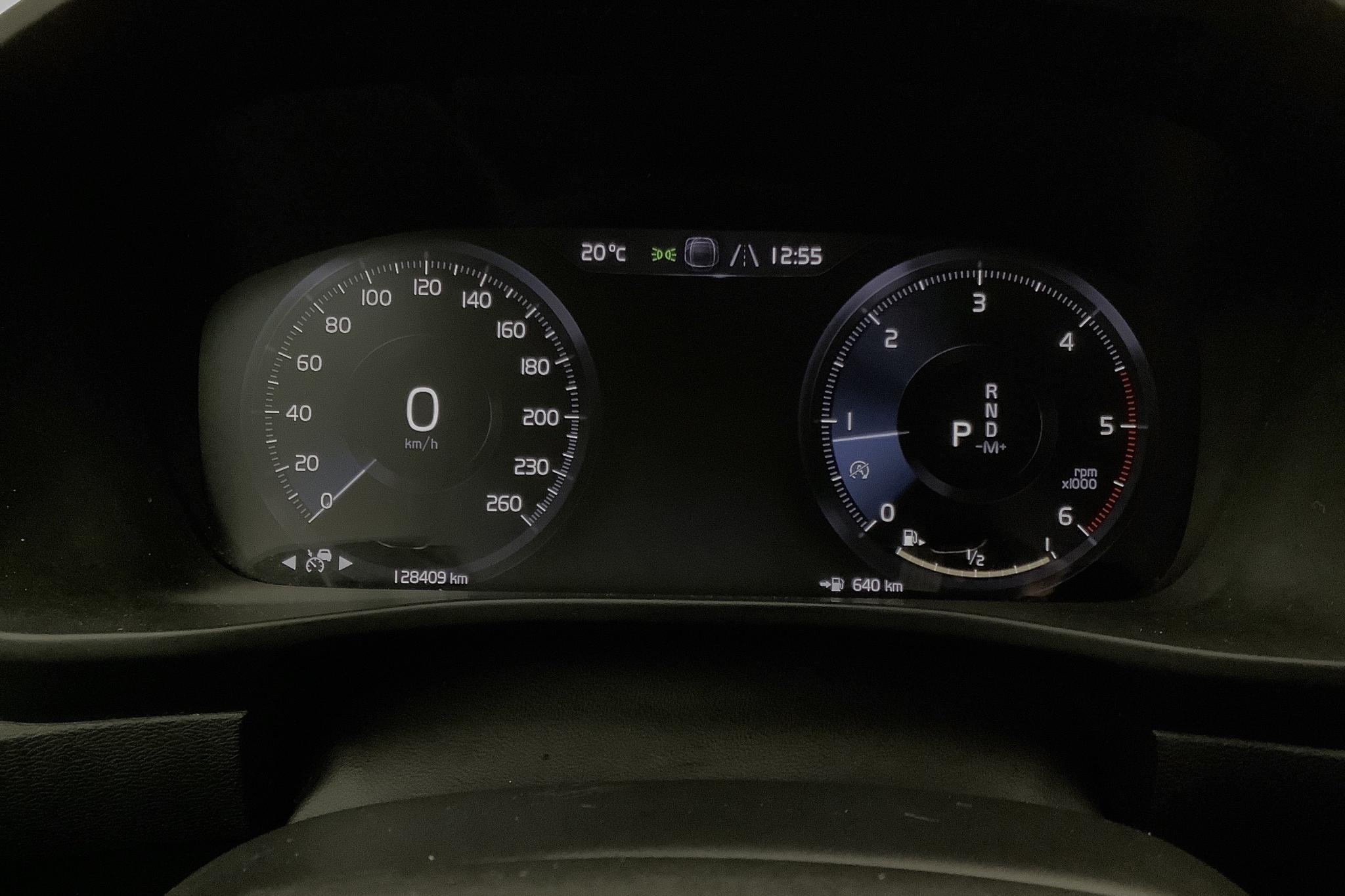 Volvo XC40 D4 AWD (190hk) - 12 840 mil - Automat - vit - 2018